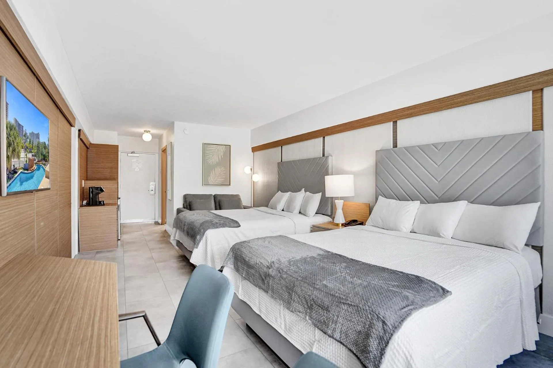 Bedroom, Bed in The Garden Hotel & Resort