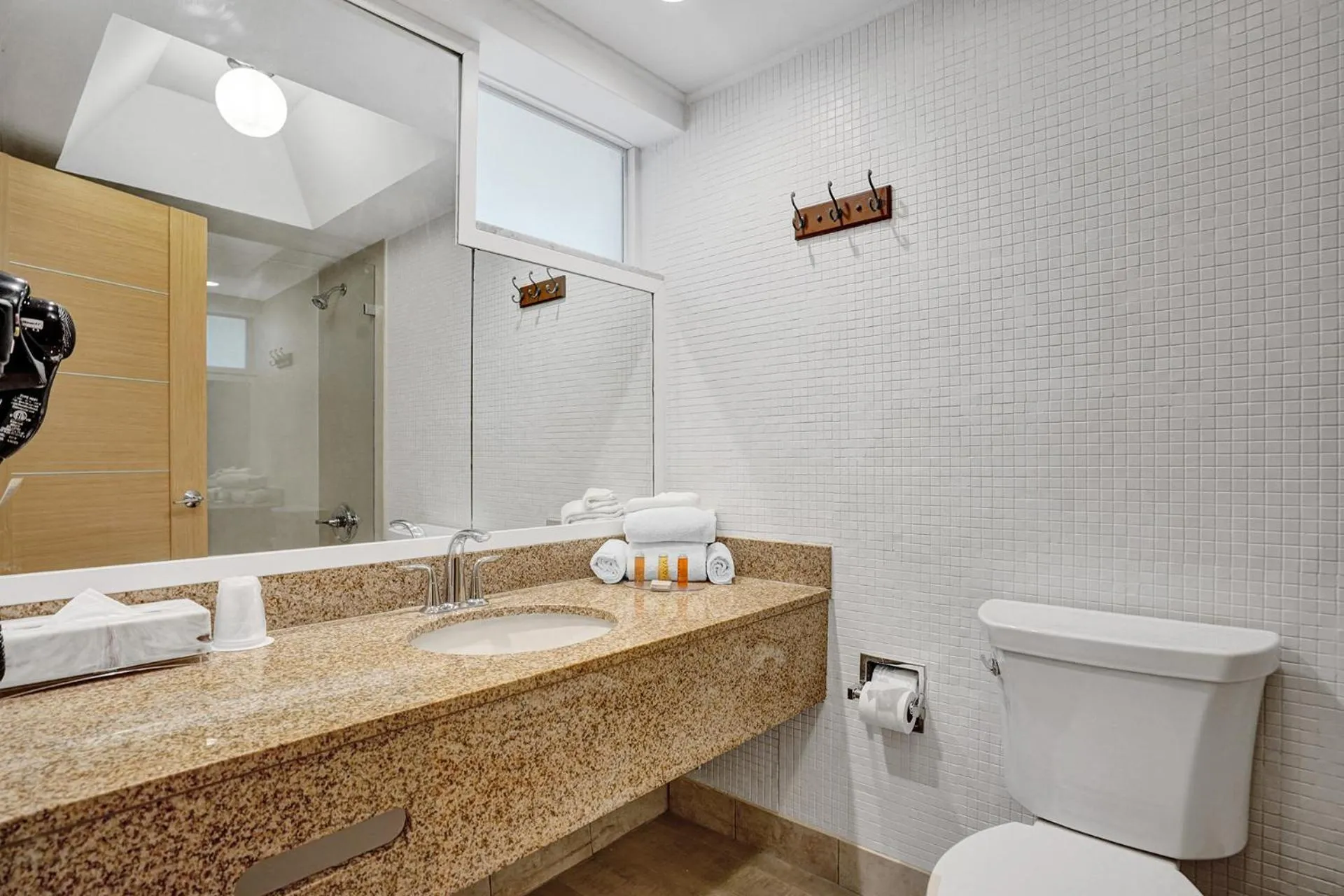 Bathroom in The Garden Hotel & Resort