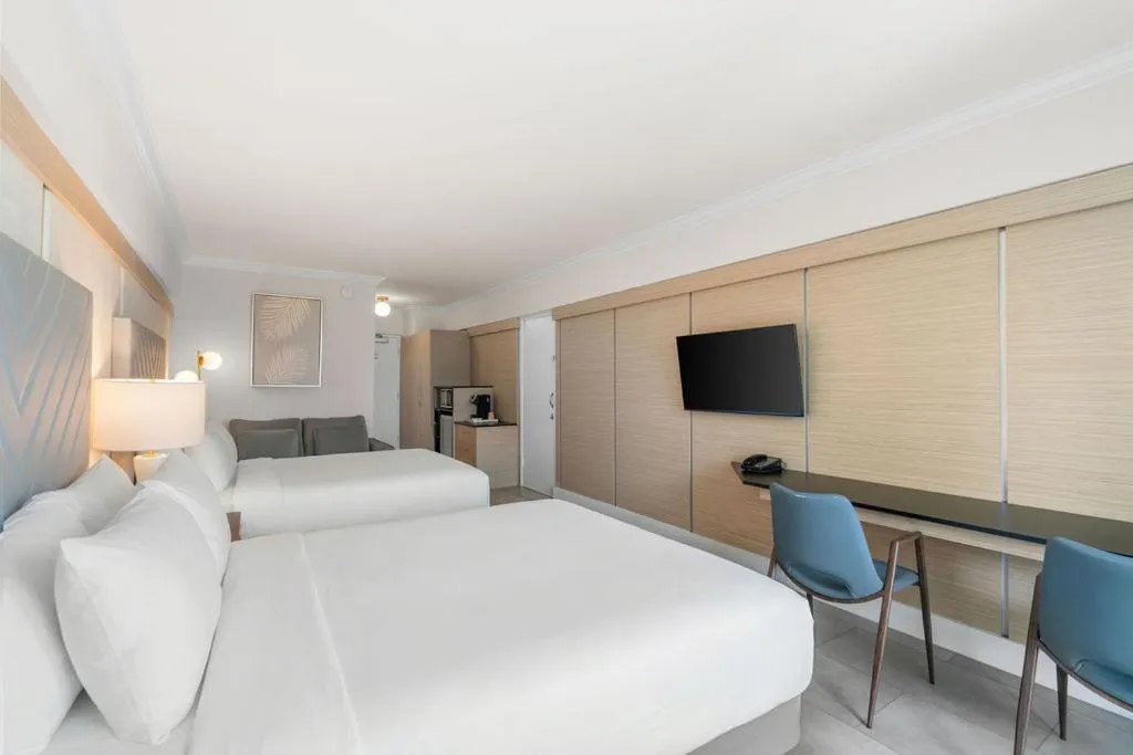 Bedroom, Bed in The Garden Hotel & Resort