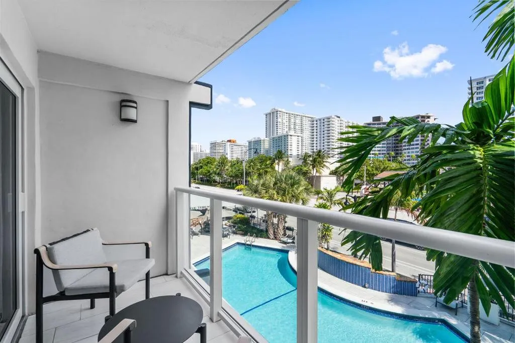 Balcony/Terrace in The Garden Hotel & Resort