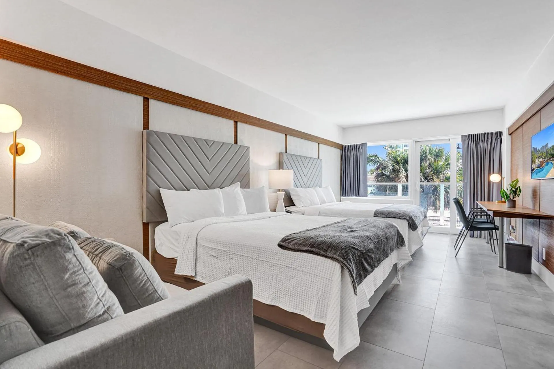 Bedroom, Bed in The Garden Hotel & Resort