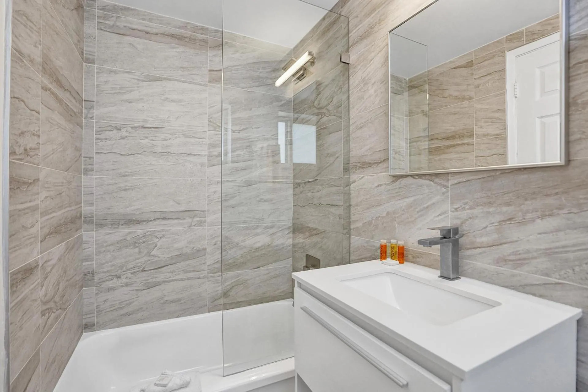 Bathroom in The Garden Hotel & Resort