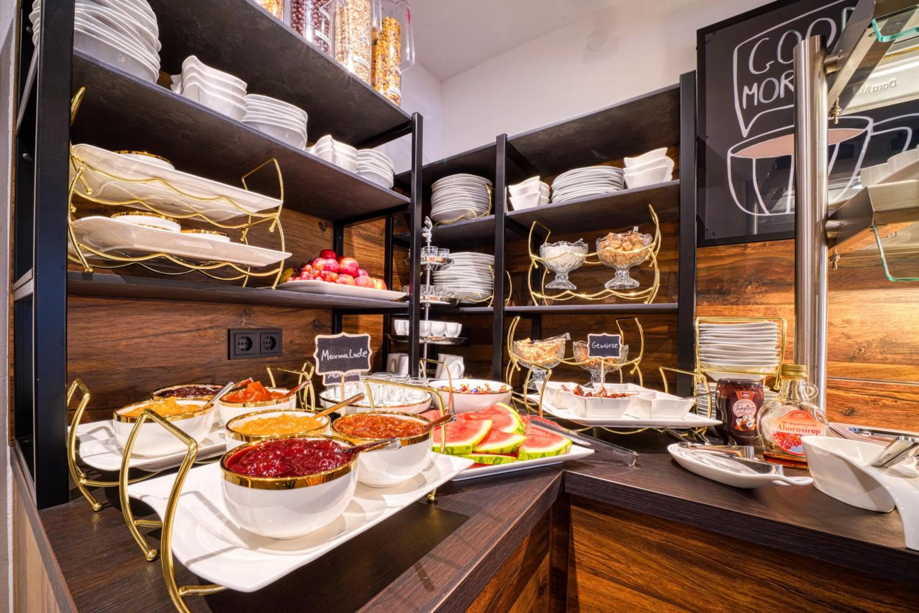 Food and drinks in Zentrum Hotel Stade