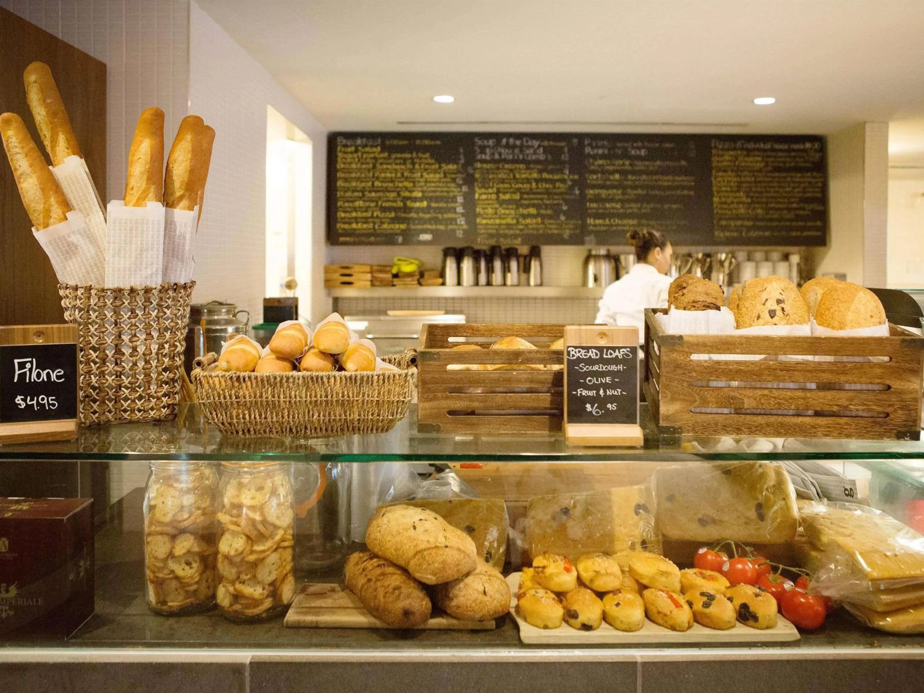 Restaurant/places to eat in Fairmont Pacific Rim