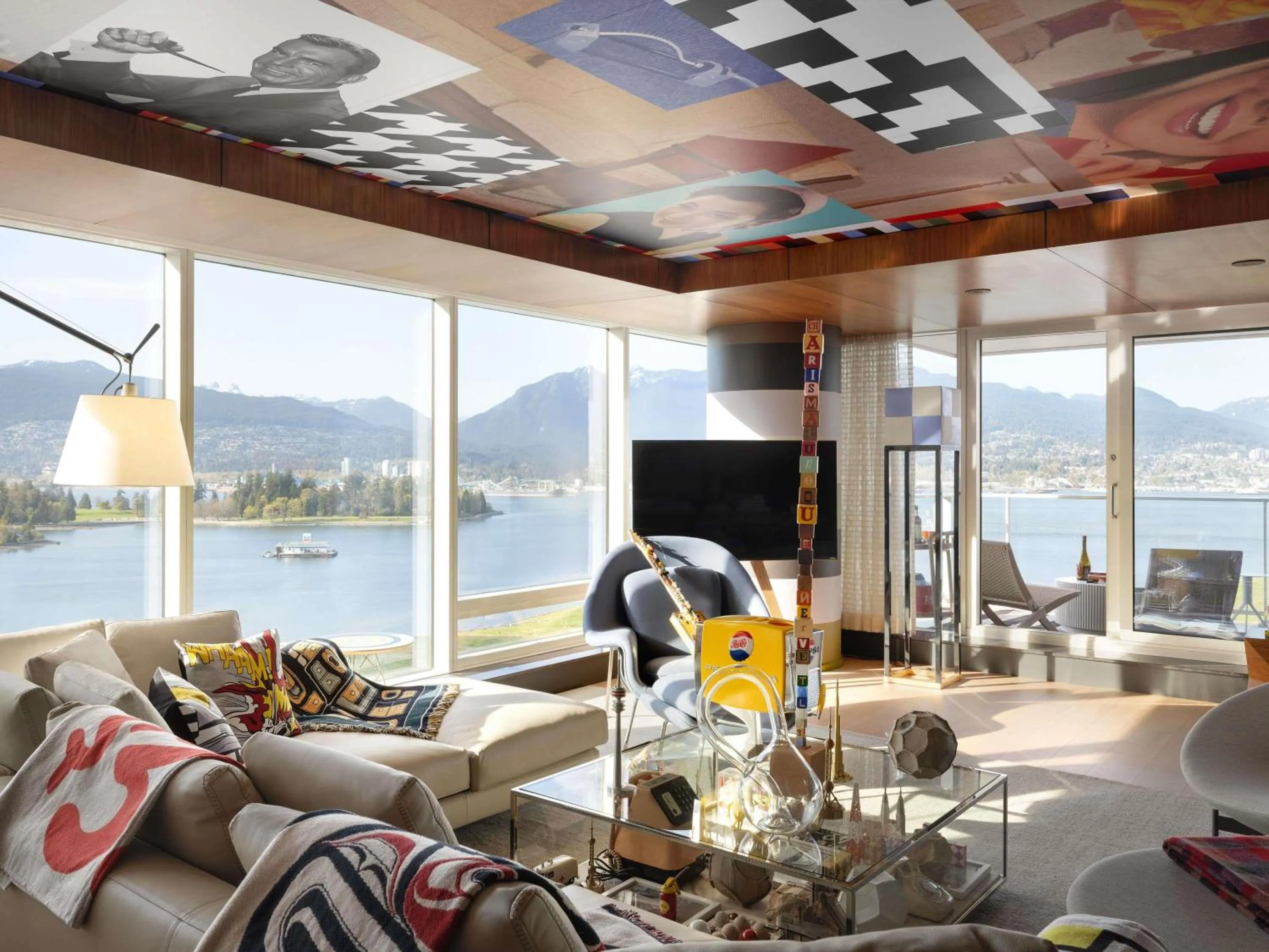 Bedroom in Fairmont Pacific Rim