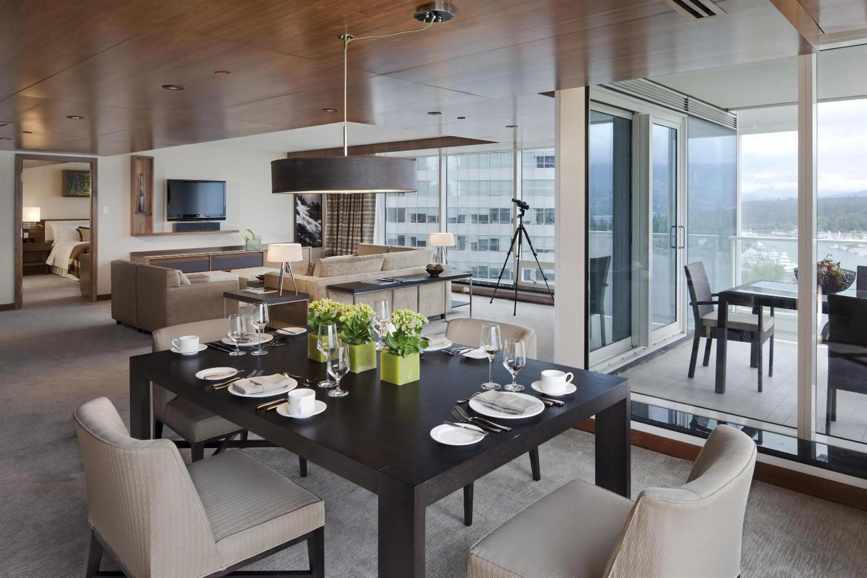 Dining area in Fairmont Pacific Rim
