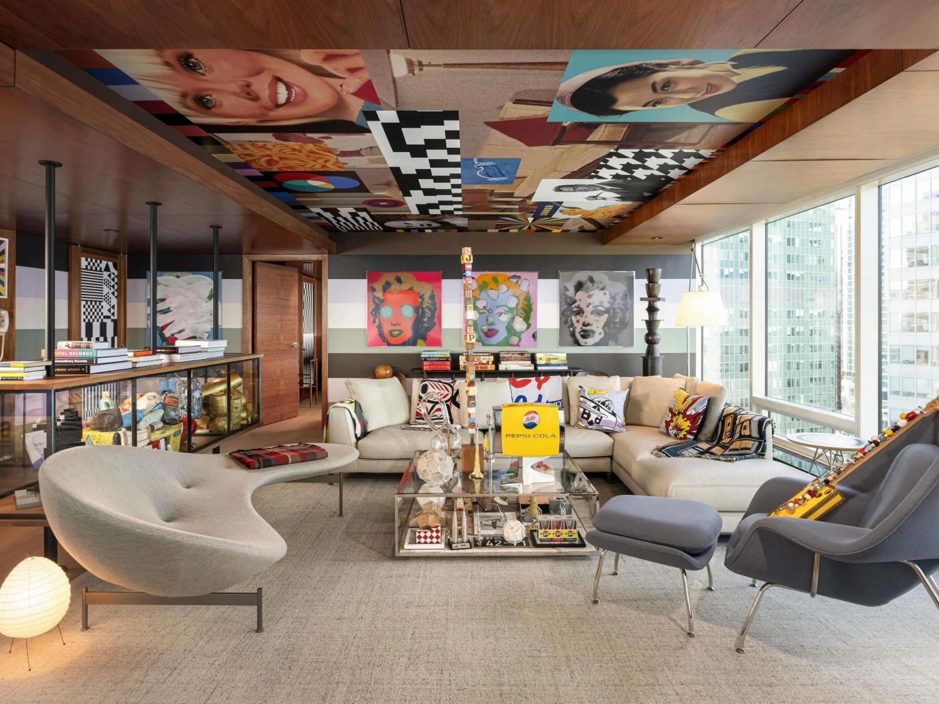 Bedroom in Fairmont Pacific Rim