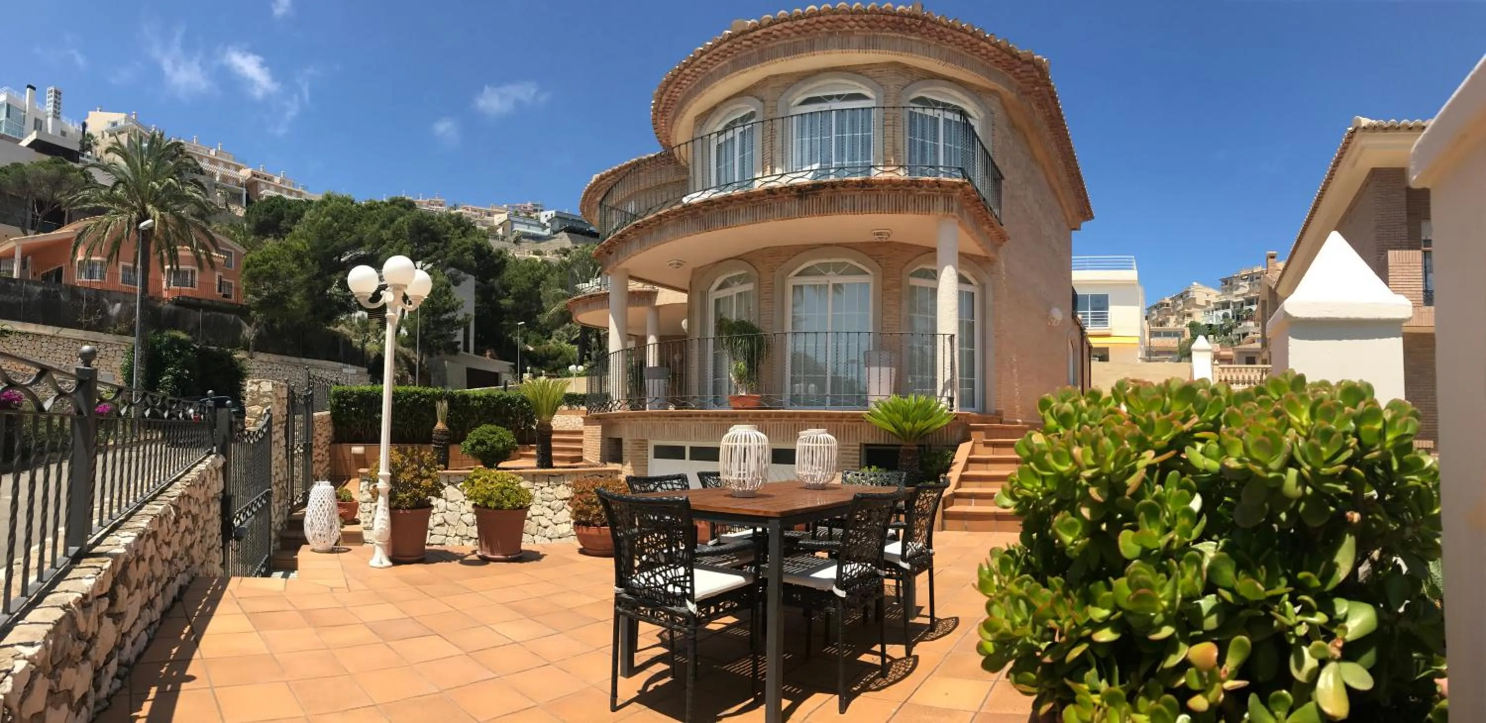 Facade/entrance in MD Villa Cullera Cap Blanc