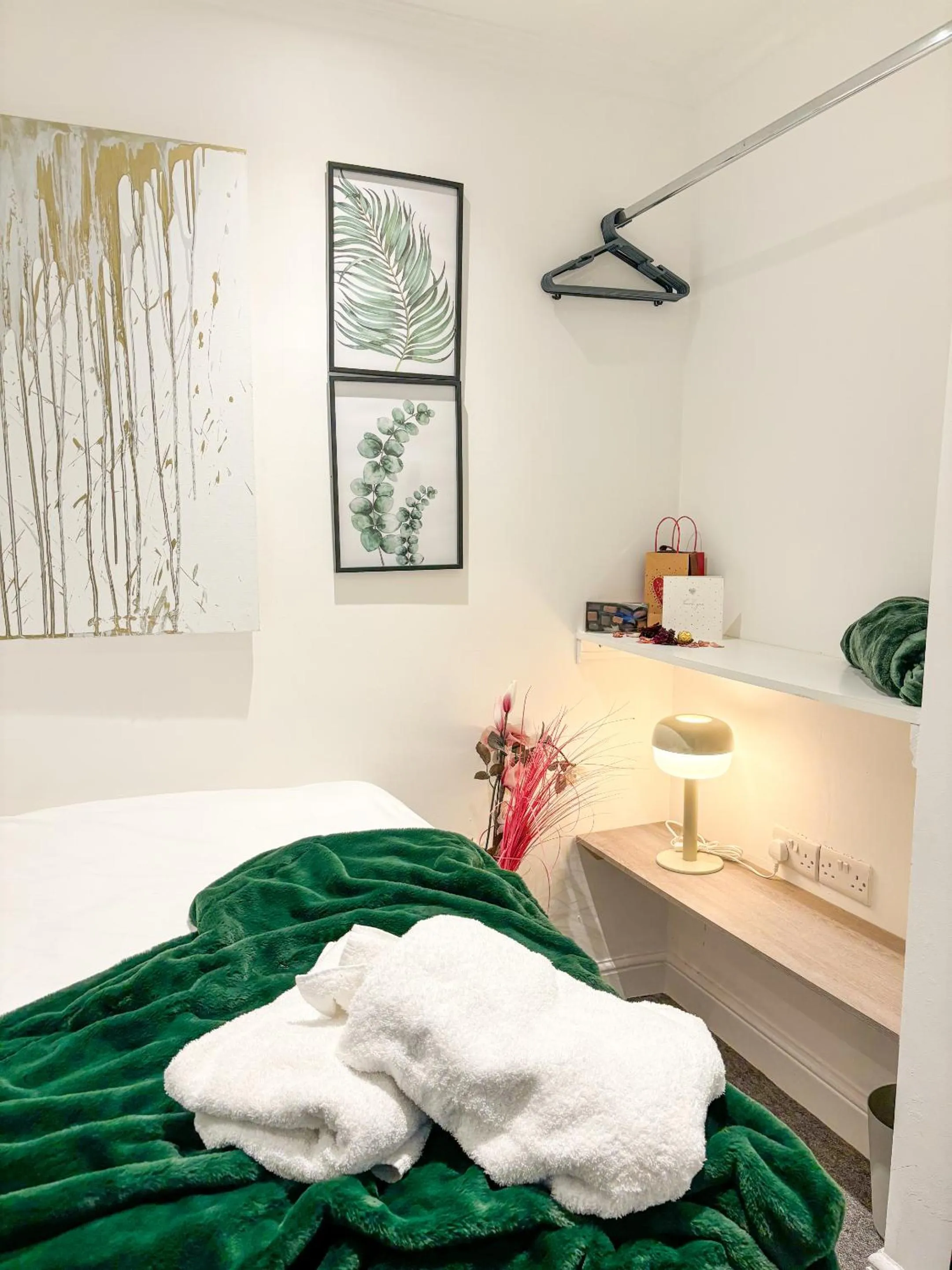 Bedroom, Bed in X Hotel Brunswick Square