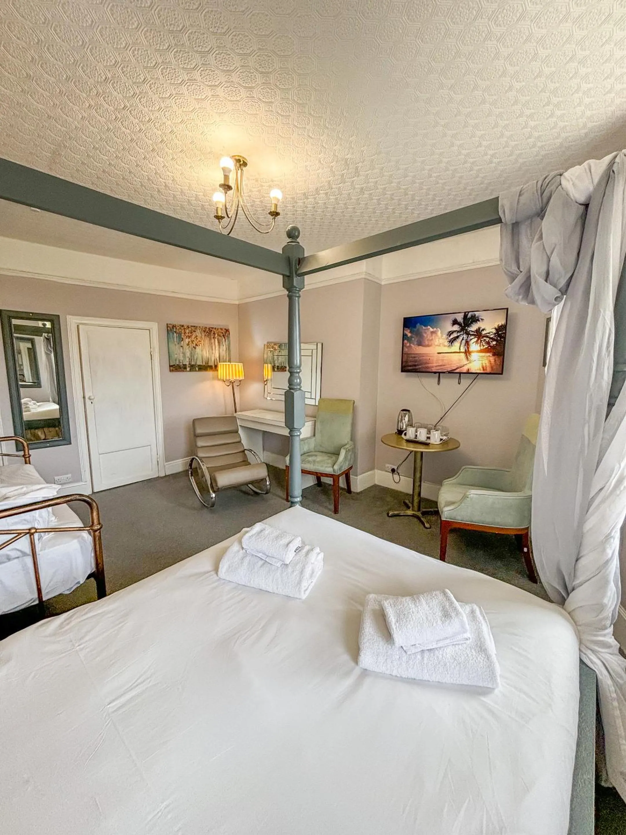 Bedroom, Bed in X Hotel Brunswick Square