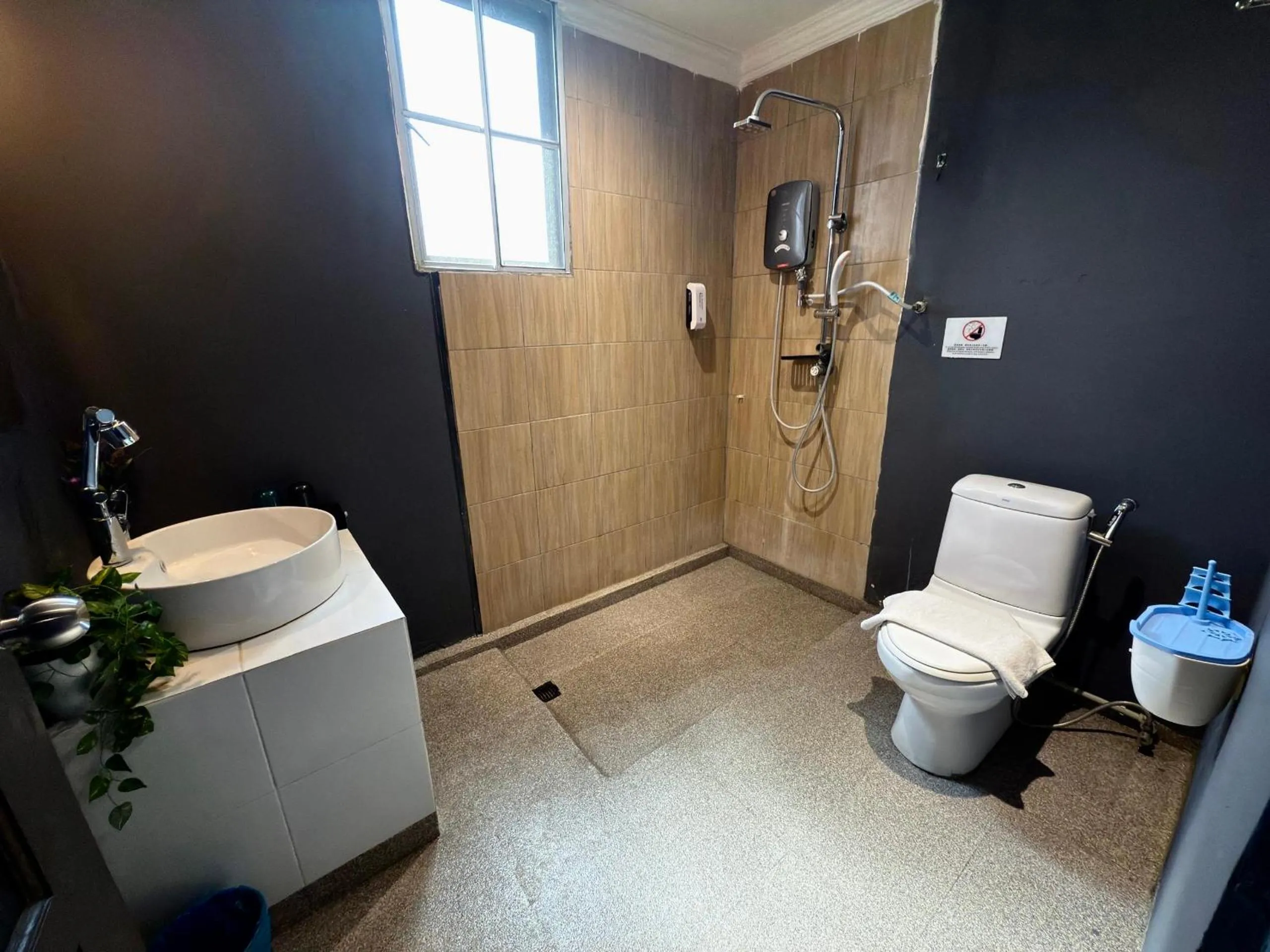 Ang Lee Holiday Stay