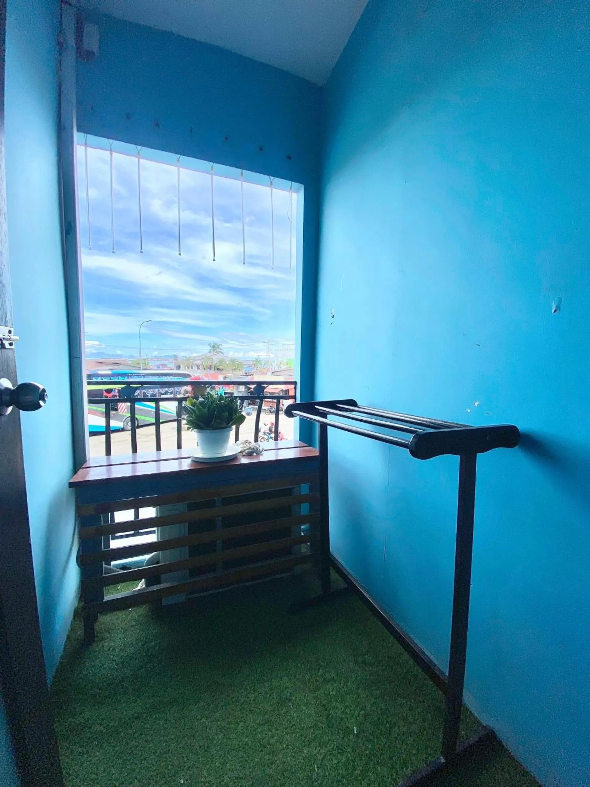 Ang Lee Holiday Stay