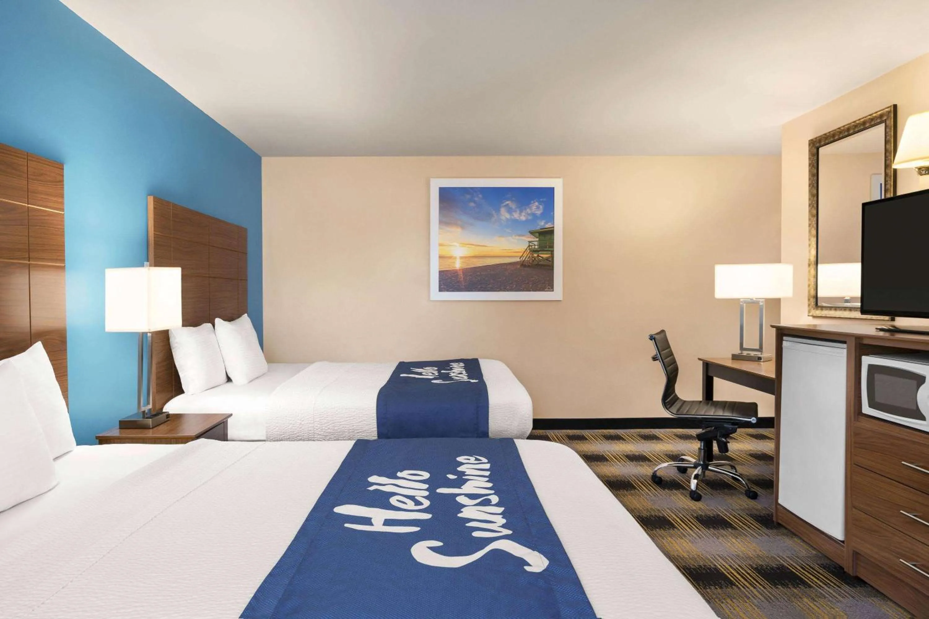 Bedroom, Bed in Days Inn by Wyndham Middletown/Newport Area