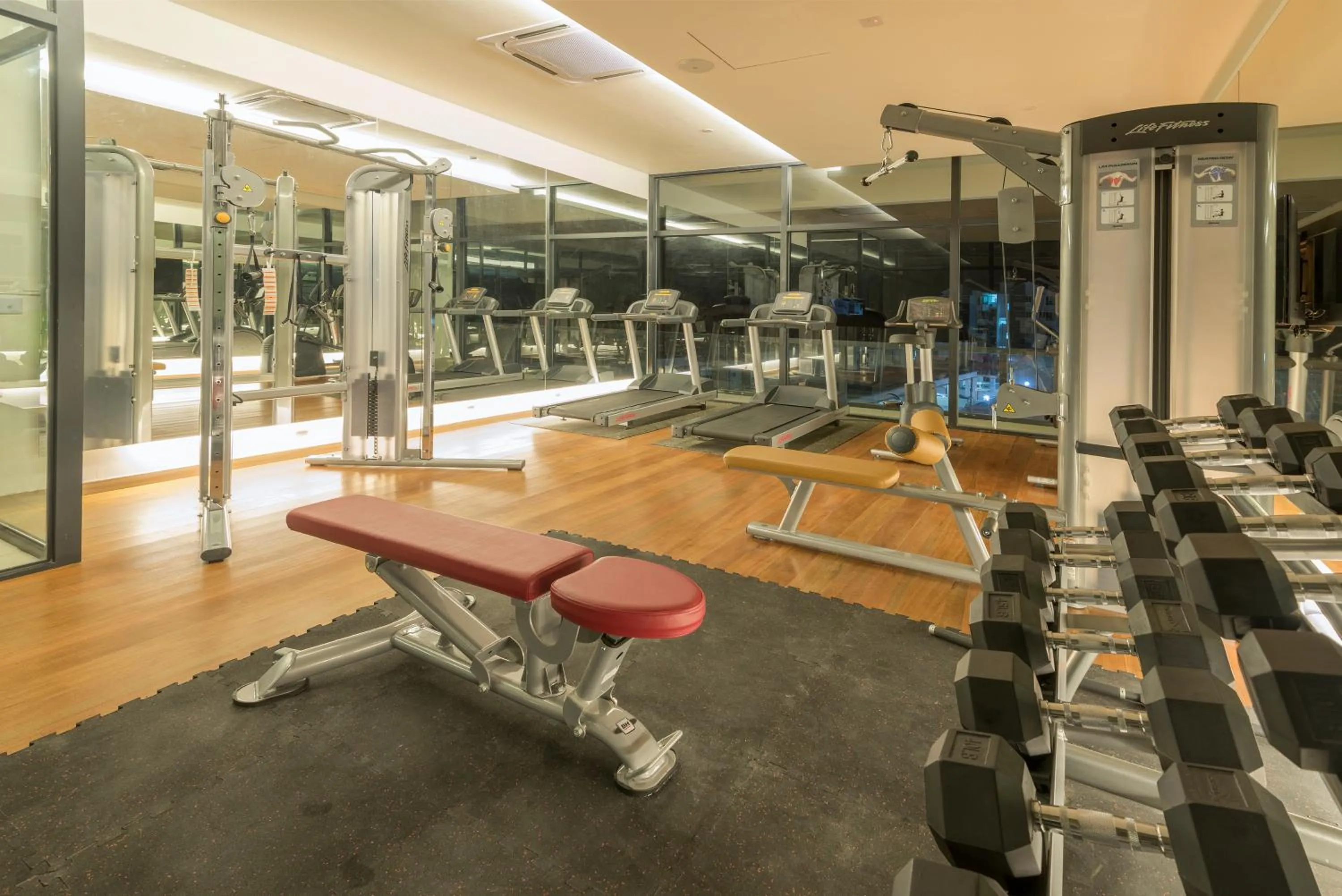 Fitness centre/facilities in Jinhold Hotel & Serviced Apartment
