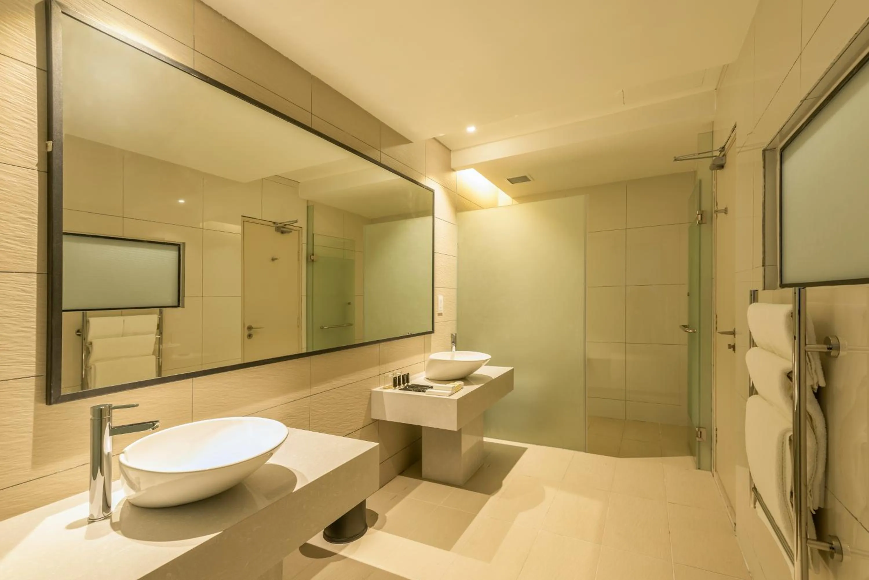 Bathroom in Jinhold Hotel & Serviced Apartment
