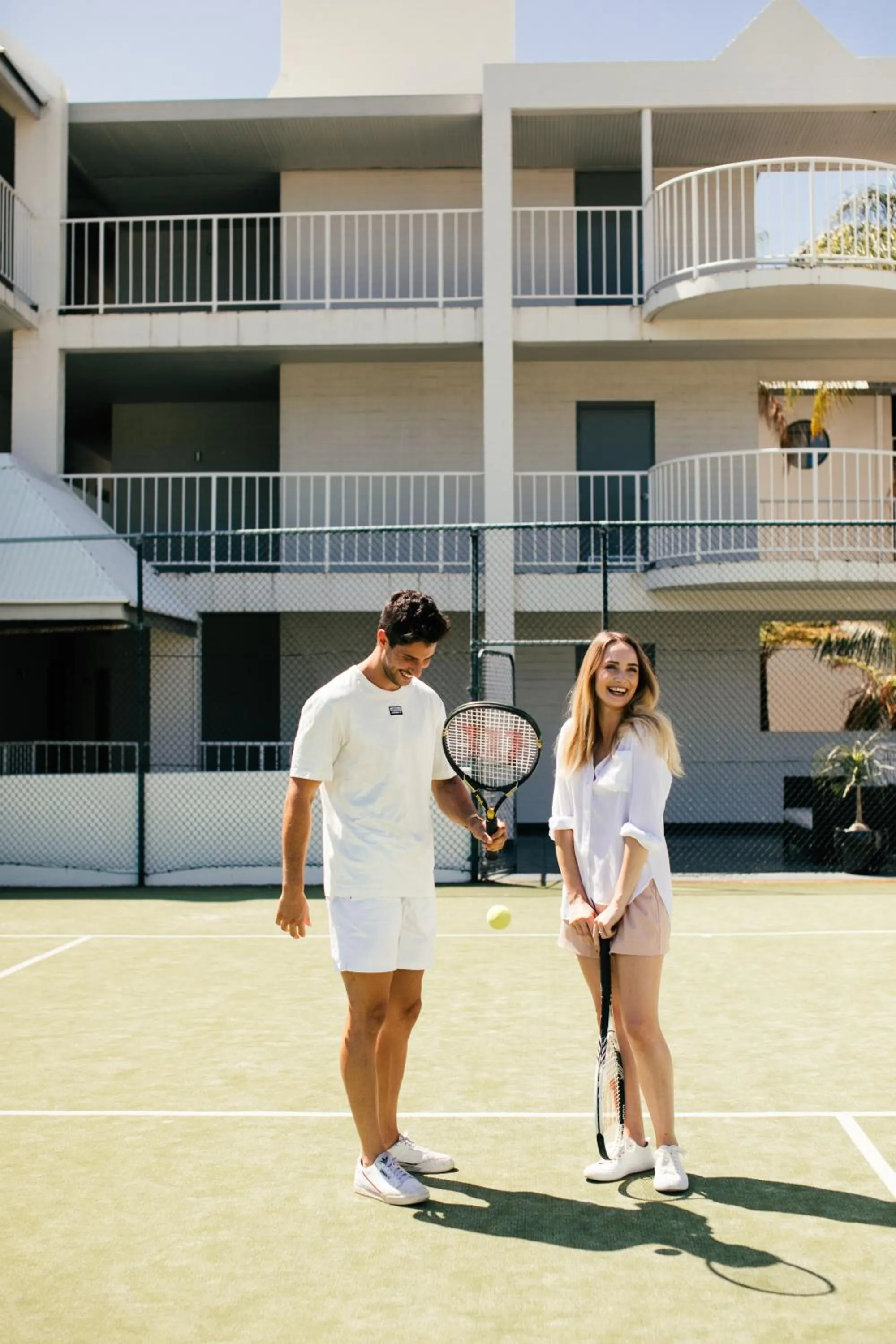 Tennis court in Pier 21 Riverside Apartment Hotel