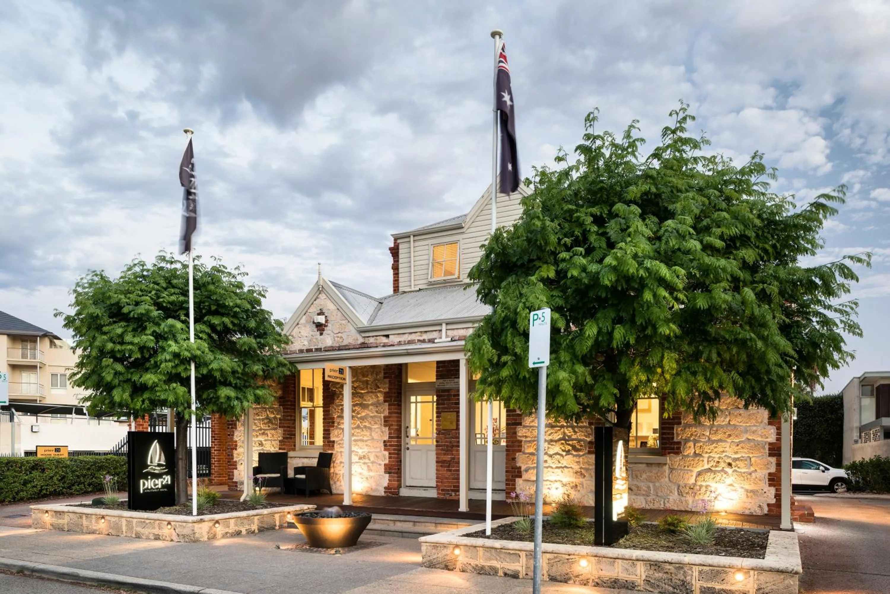Facade/entrance in Pier 21 Riverside Apartment Hotel