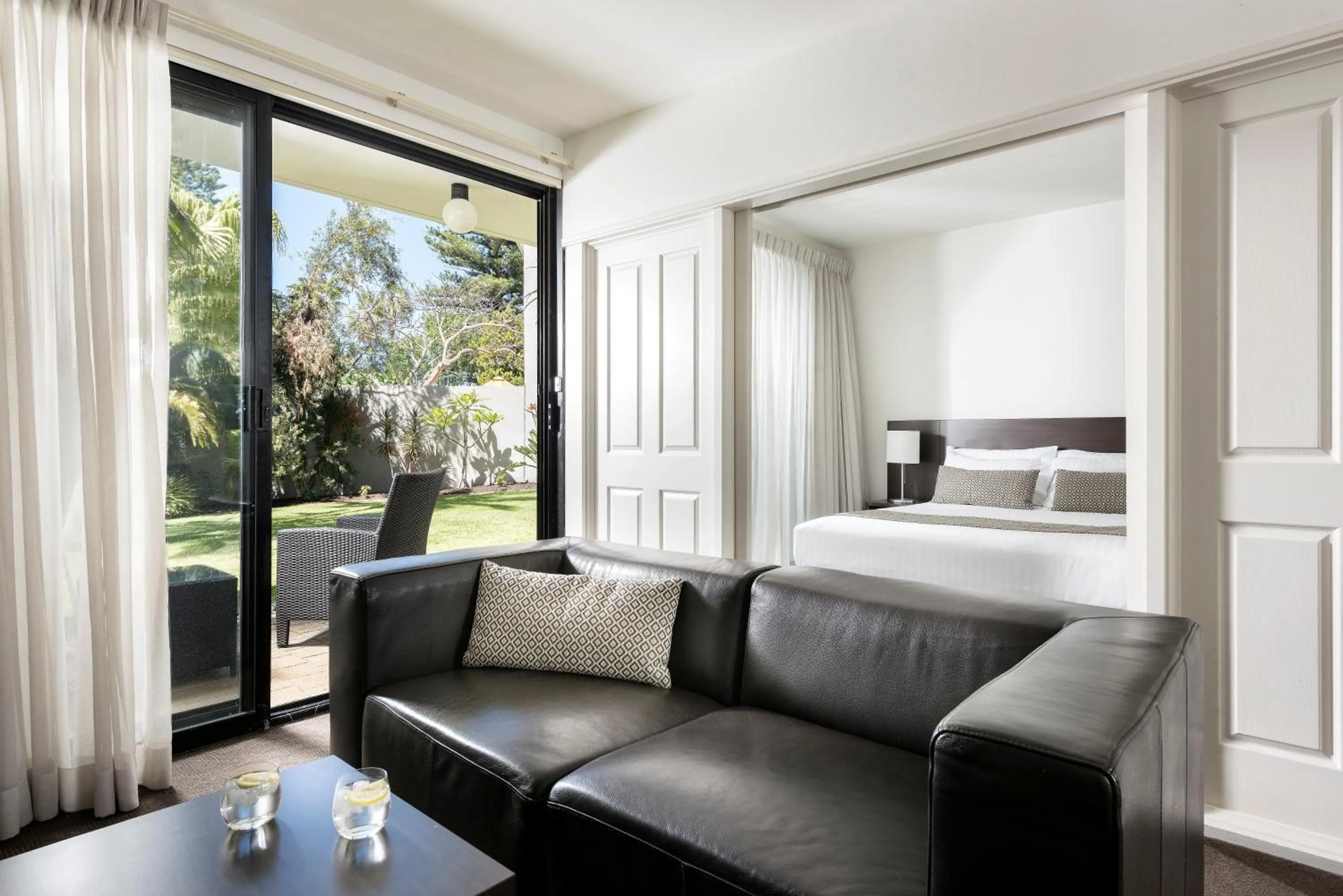 Bed in Pier 21 Riverside Apartment Hotel