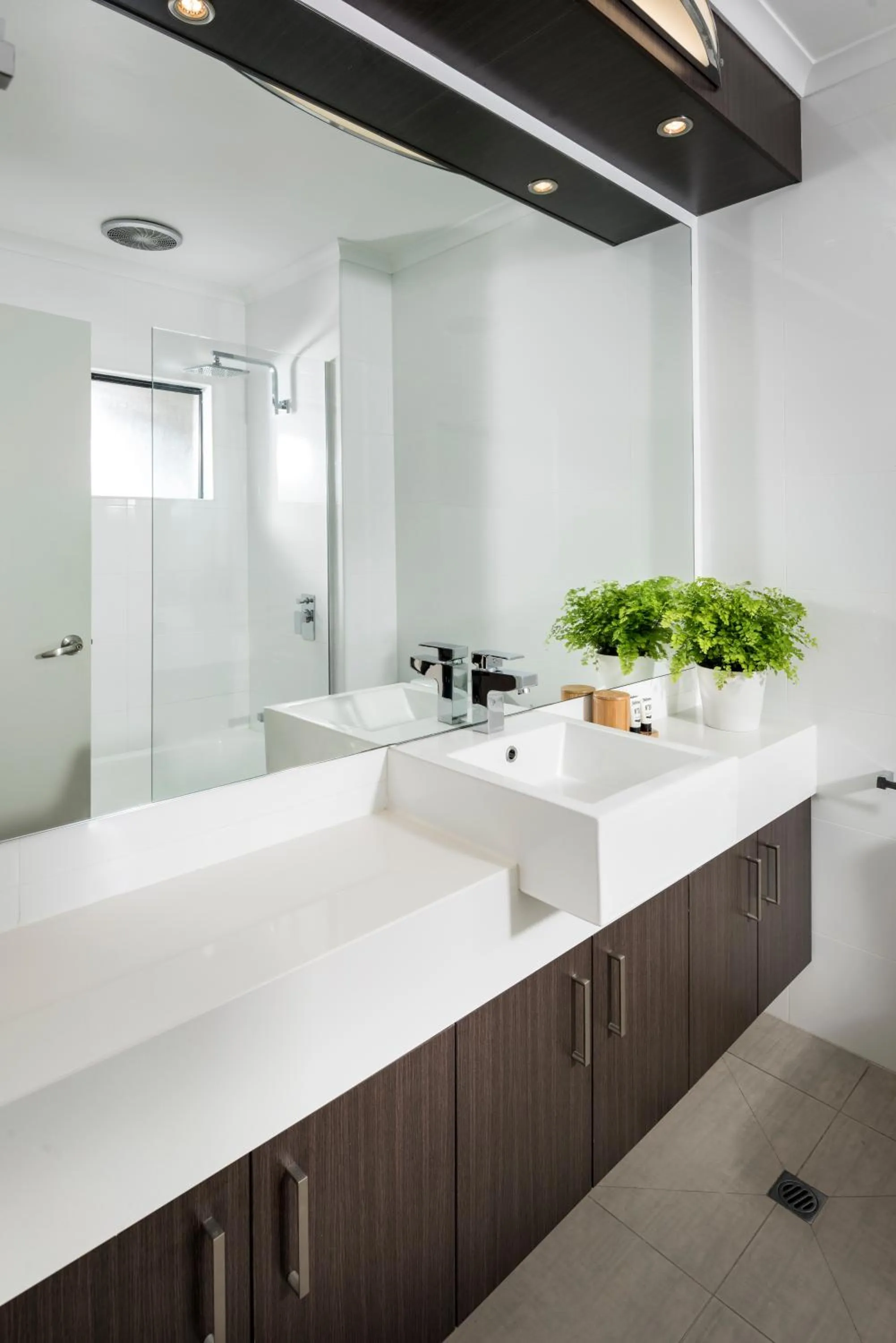 Bathroom in Pier 21 Riverside Apartment Hotel