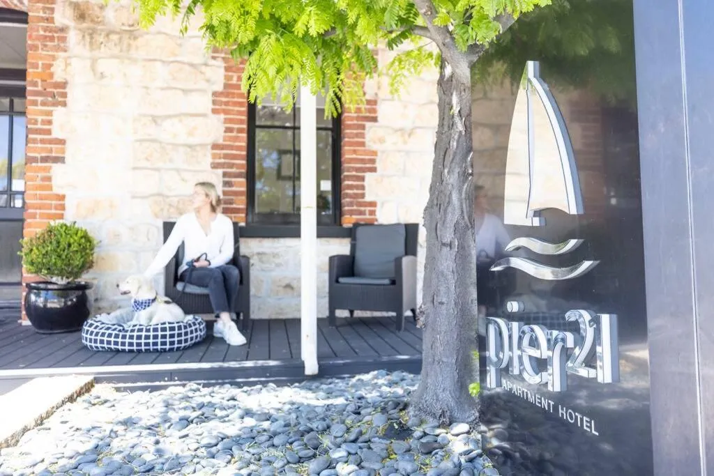 Pets in Pier 21 Riverside Apartment Hotel