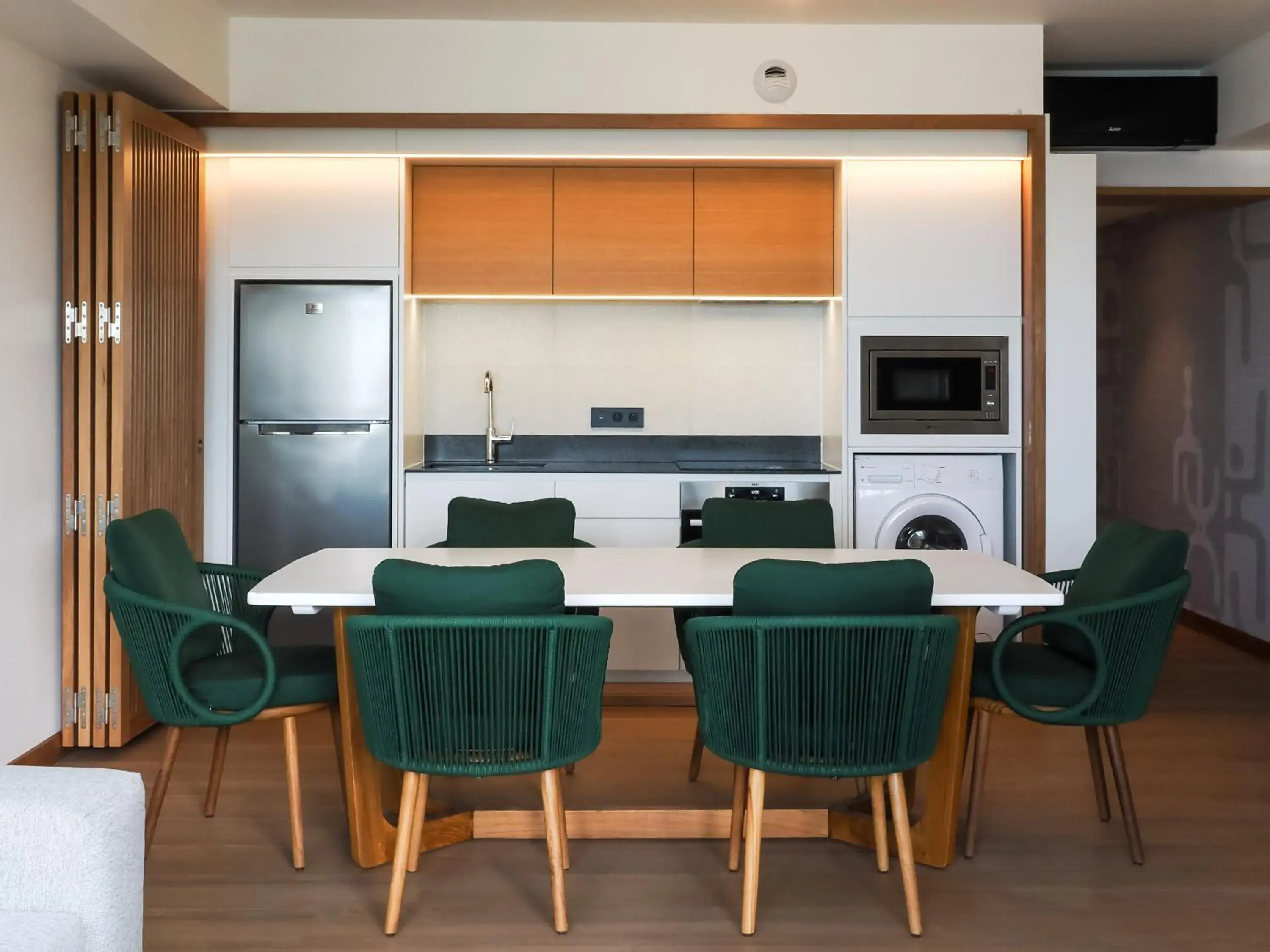 Ocean Front 2 Bedroom Signature Suite with Kitchen in Le Tahiti by Pearl Resorts Ocean Front 2 Bedroom Signature Suite with Kitchen in Le Tahiti by Pearl Resorts