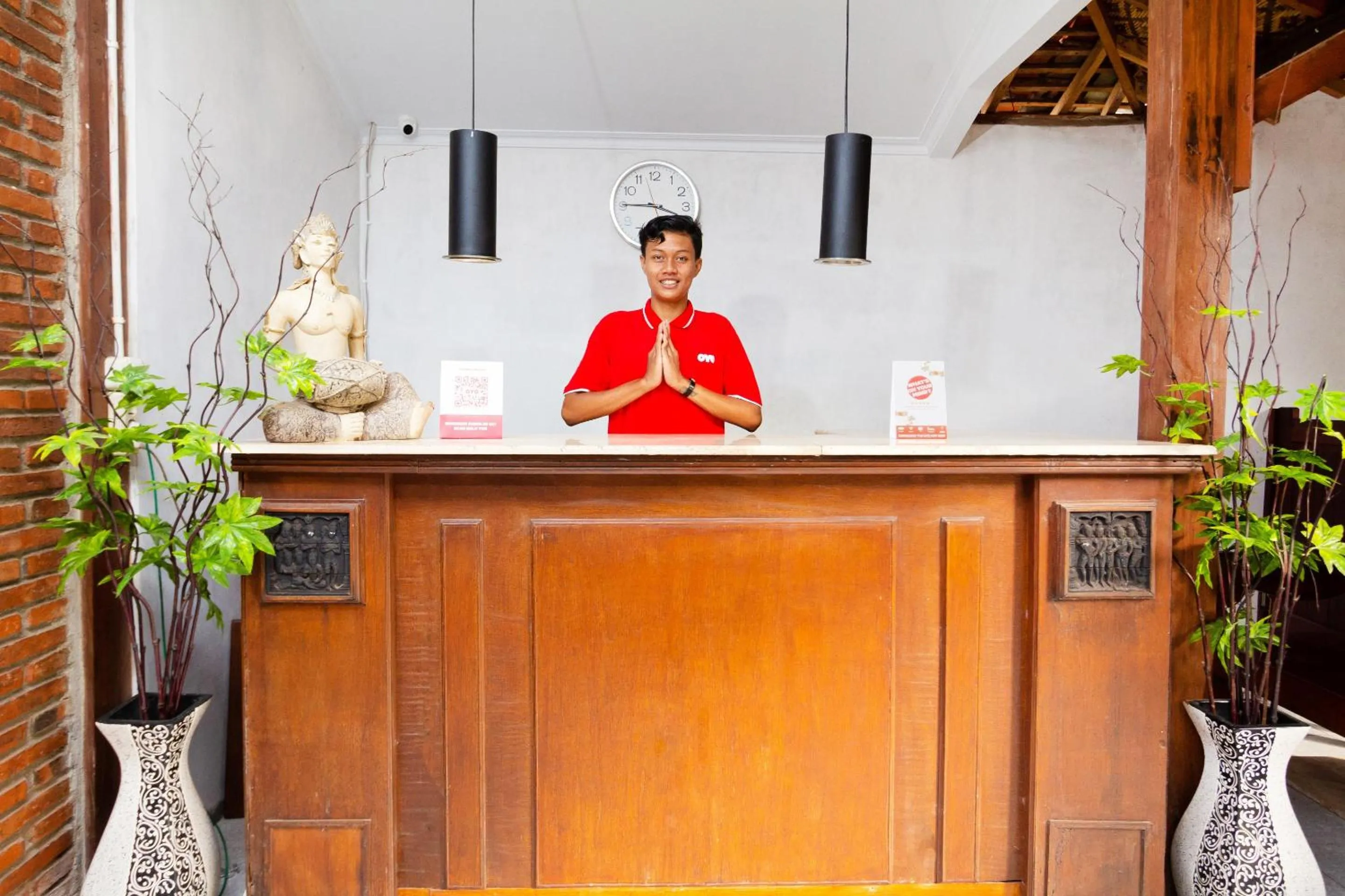 Lobby or reception in Hotel O Abhaya Mudra Homestay