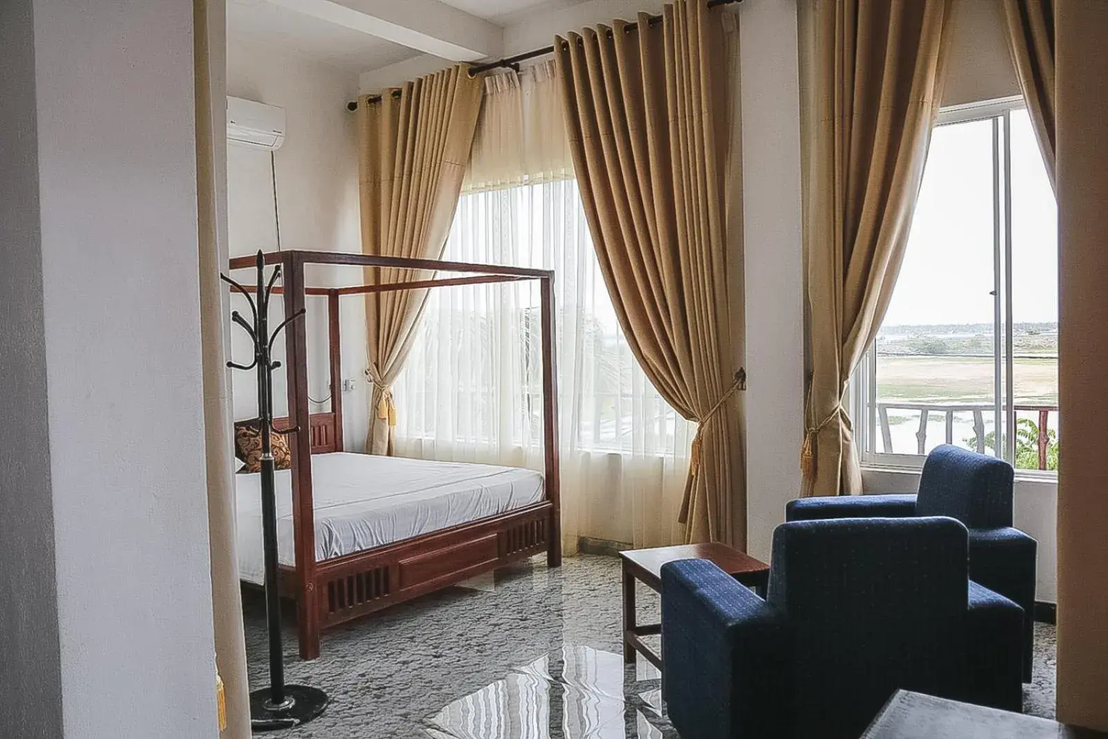 Deluxe Double or Twin Room with Balcony - single occupancy in Sunset View Beach Hotel Deluxe Double or Twin Room with Balcony - single occupancy in Sunset View Beach Hotel