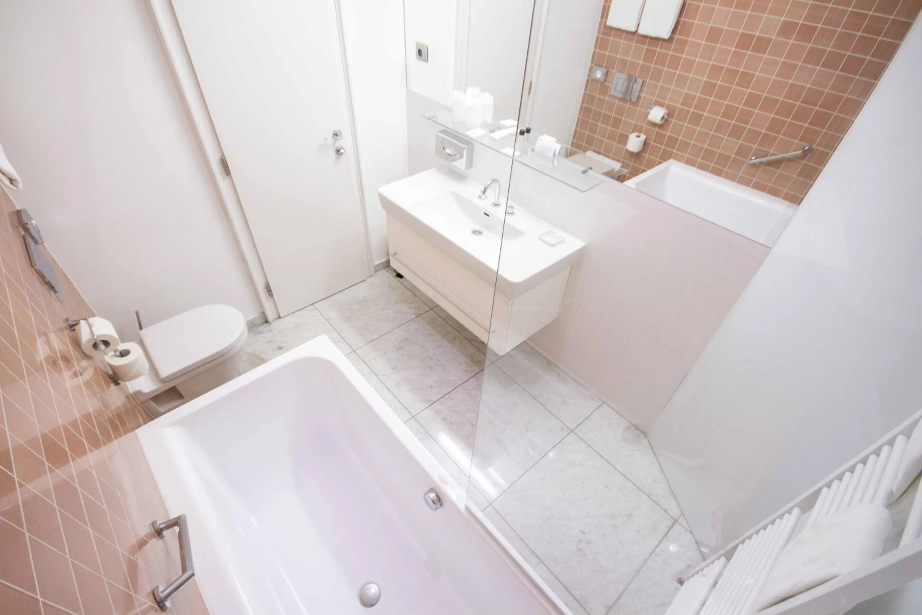 SKARITZ Hotel & Residence