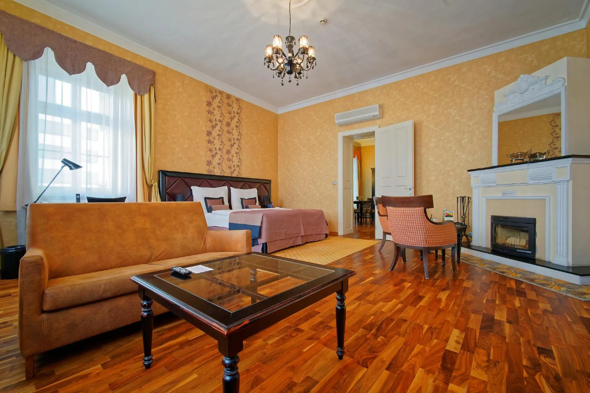 SKARITZ Hotel & Residence