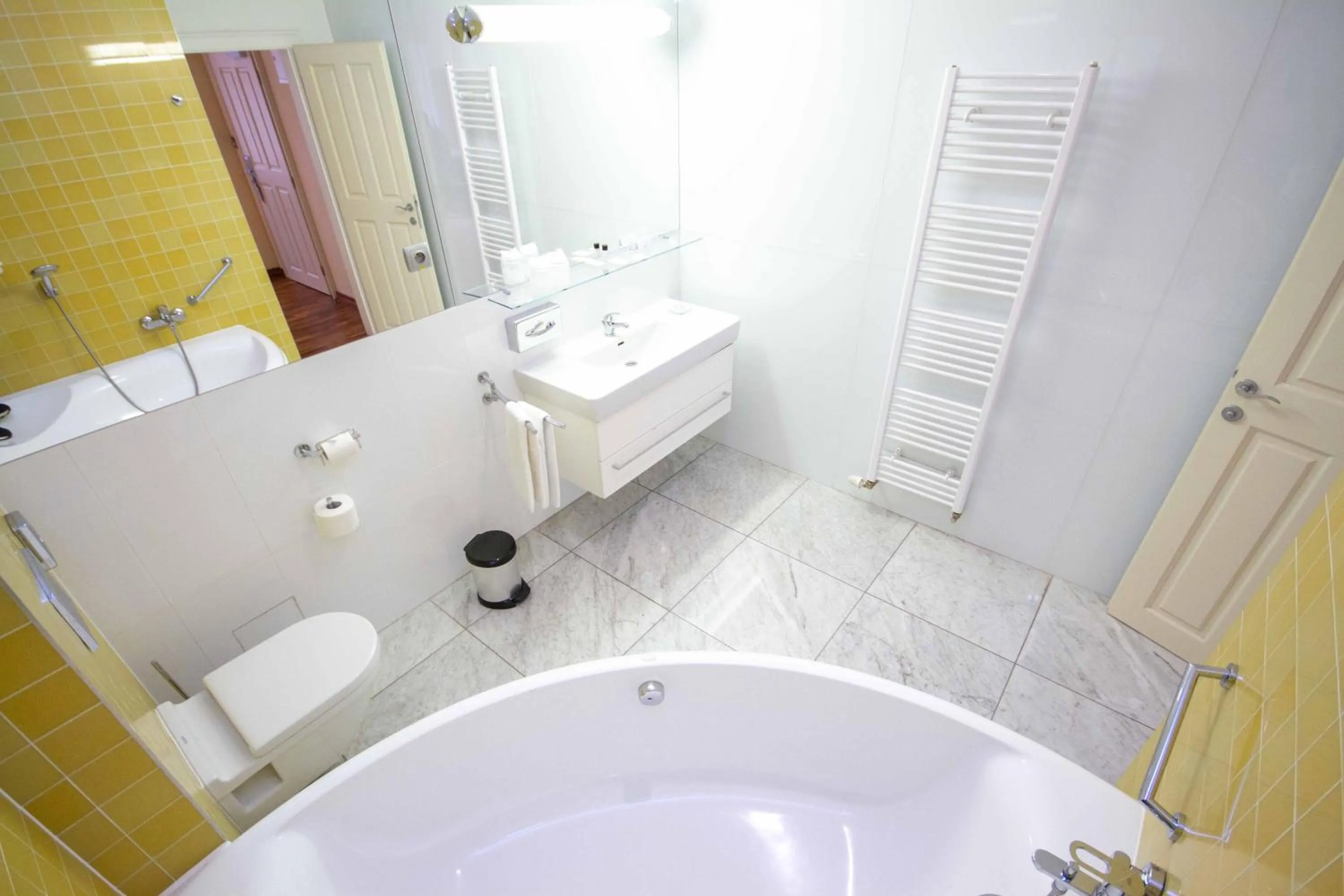 SKARITZ Hotel & Residence