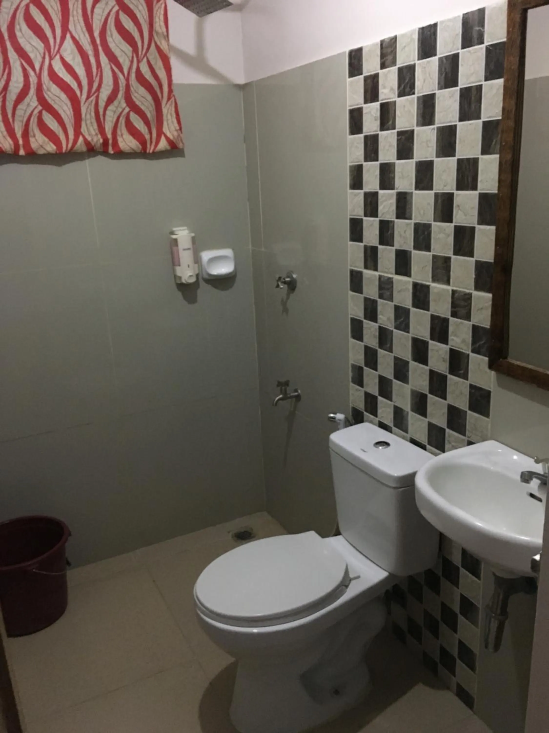 Bathroom in Mayon Lodging House