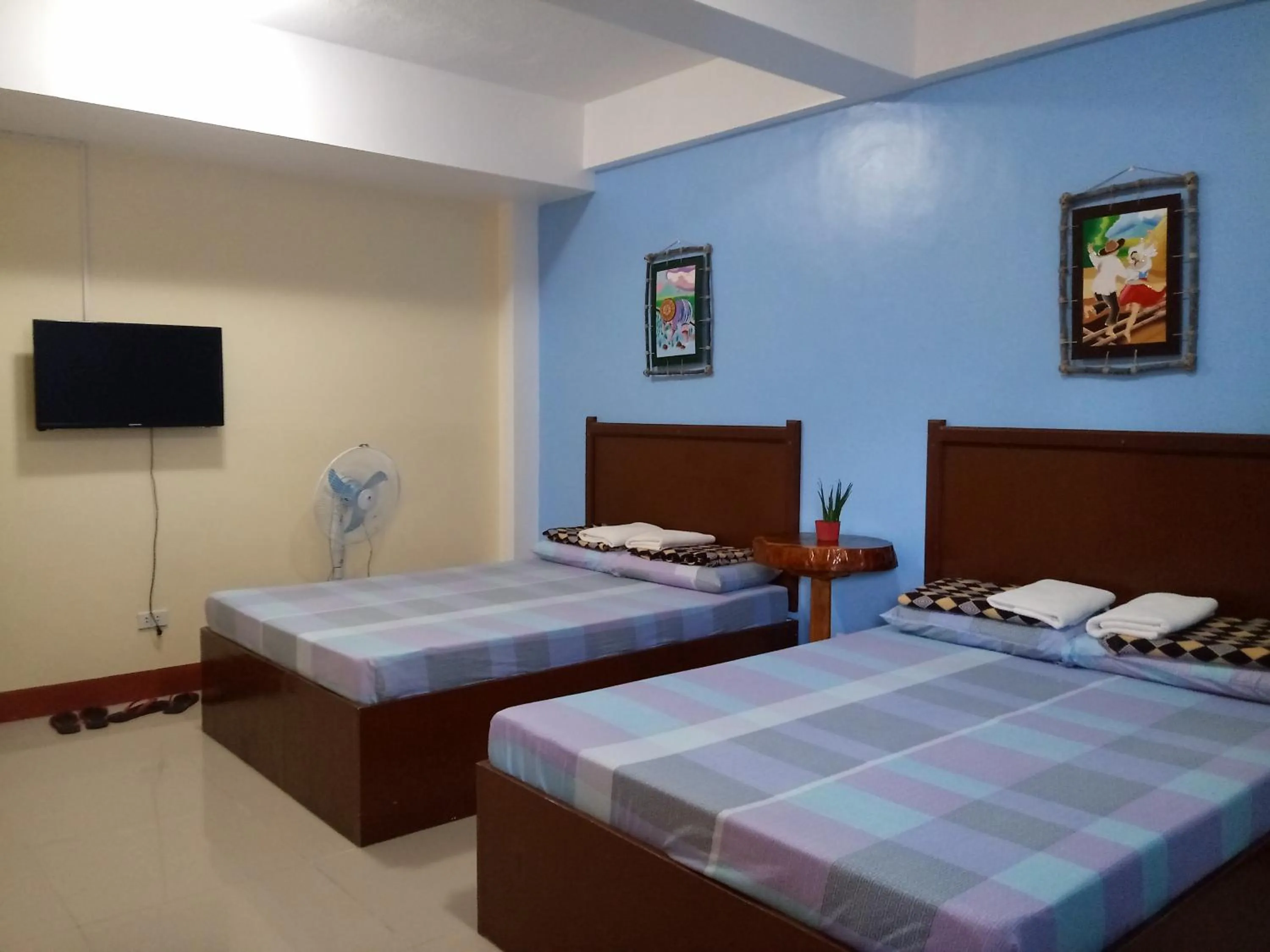 Bed in Mayon Lodging House