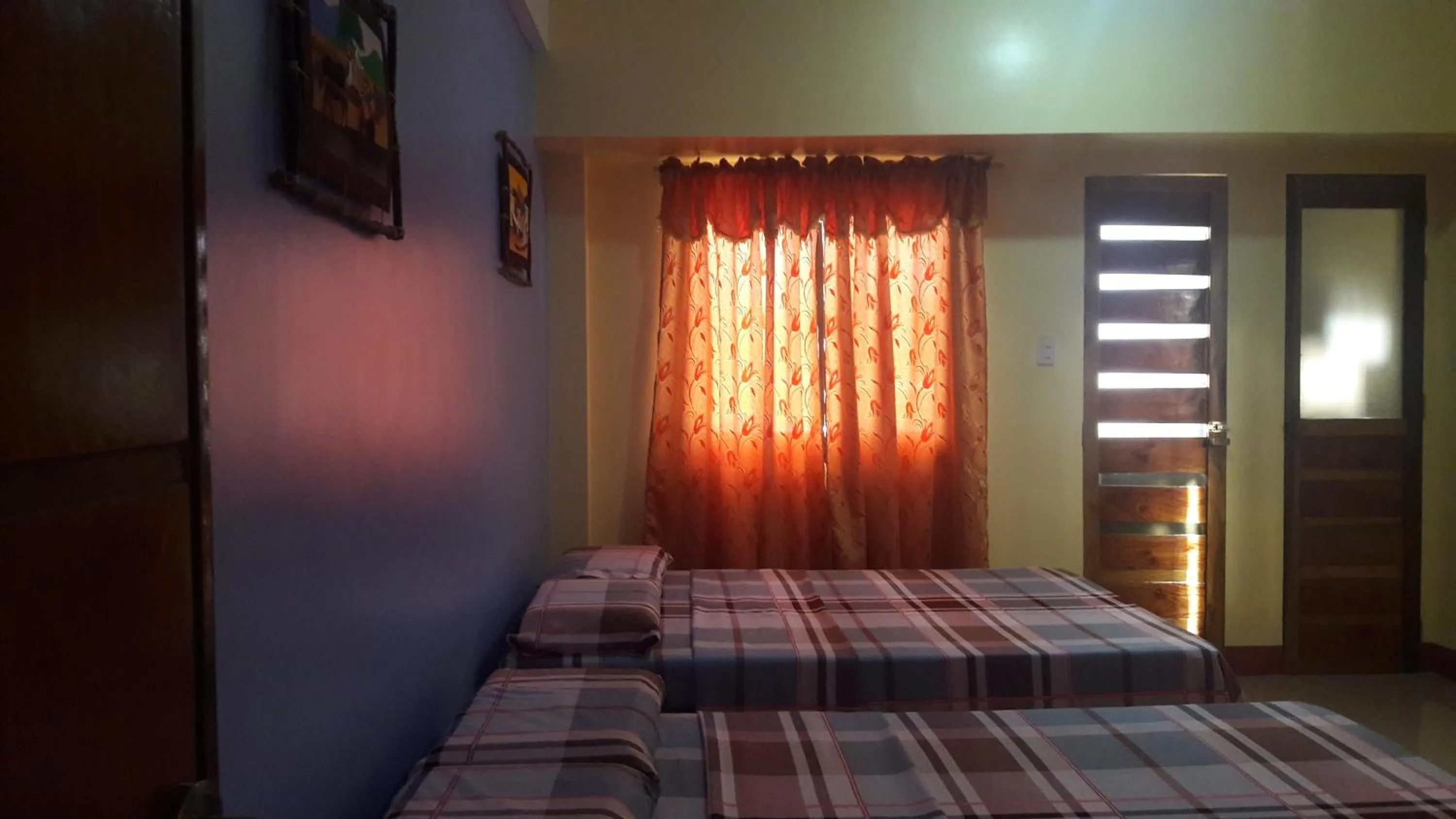 cot, Bed in Mayon Lodging House