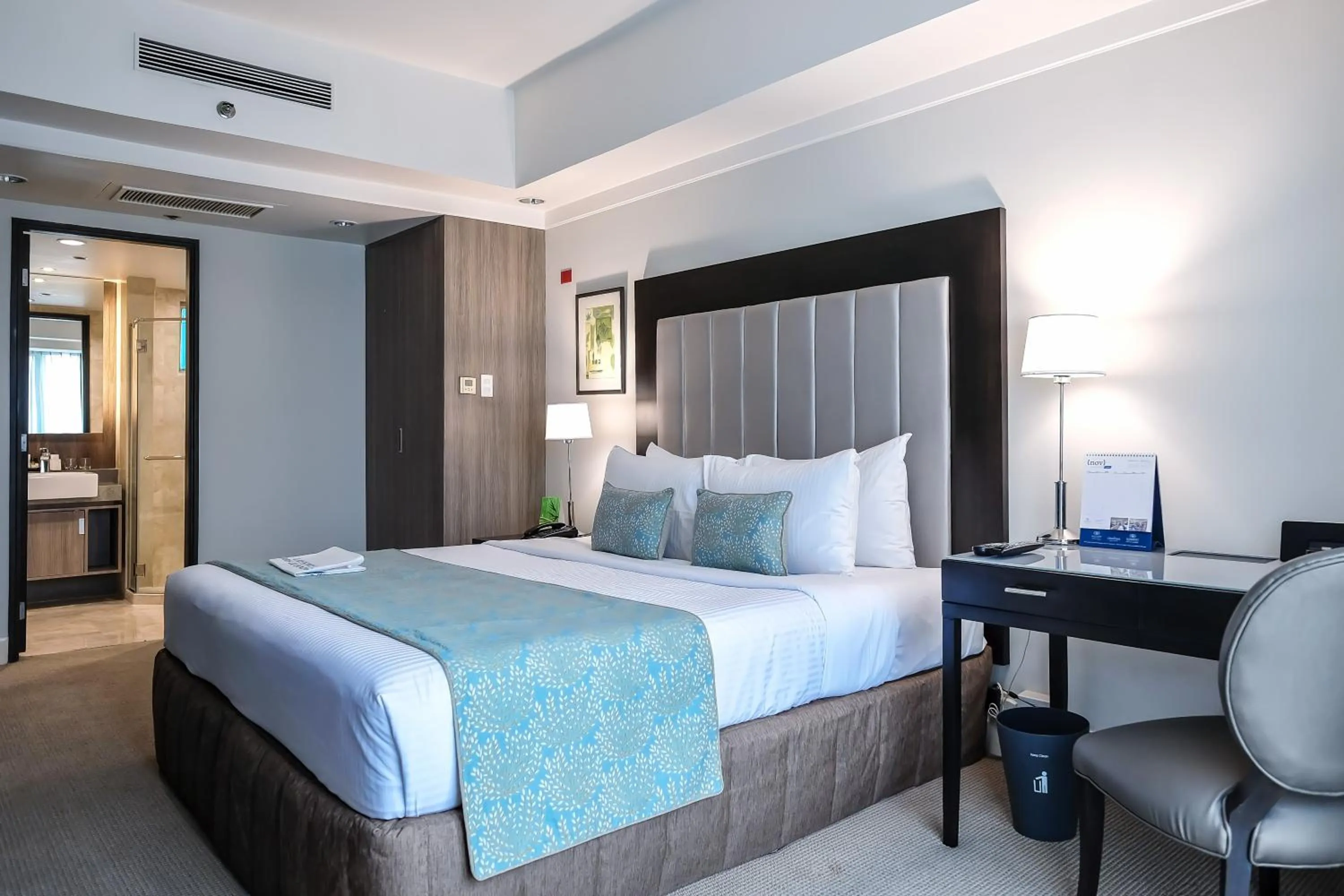 Photo of the whole room, Bed in Somerset Millennium Makati