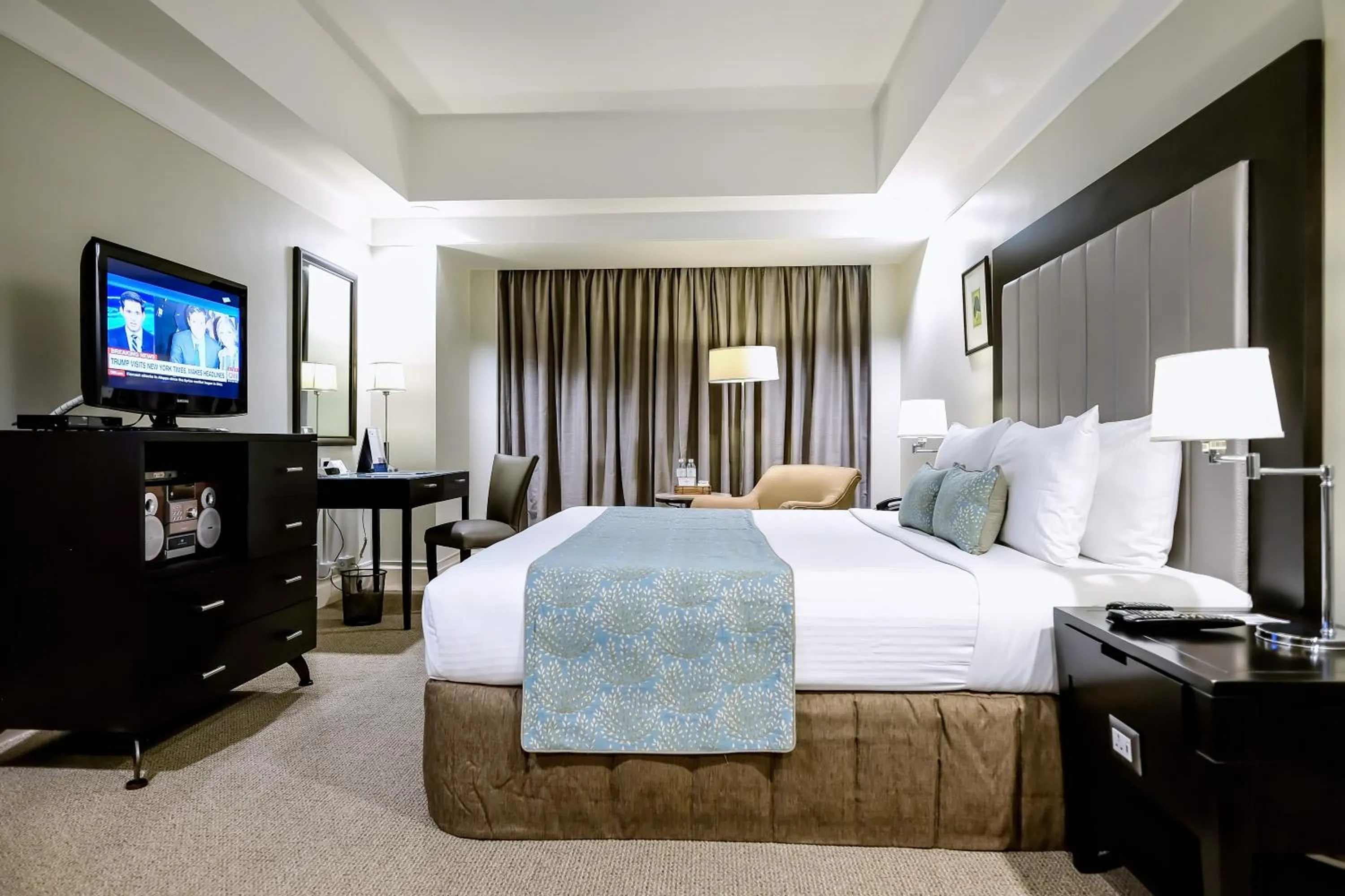 Photo of the whole room, Bed in Somerset Millennium Makati