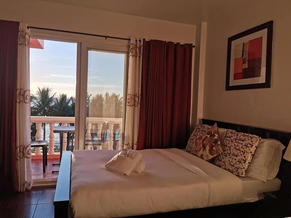 Bed in Amboy Hometel