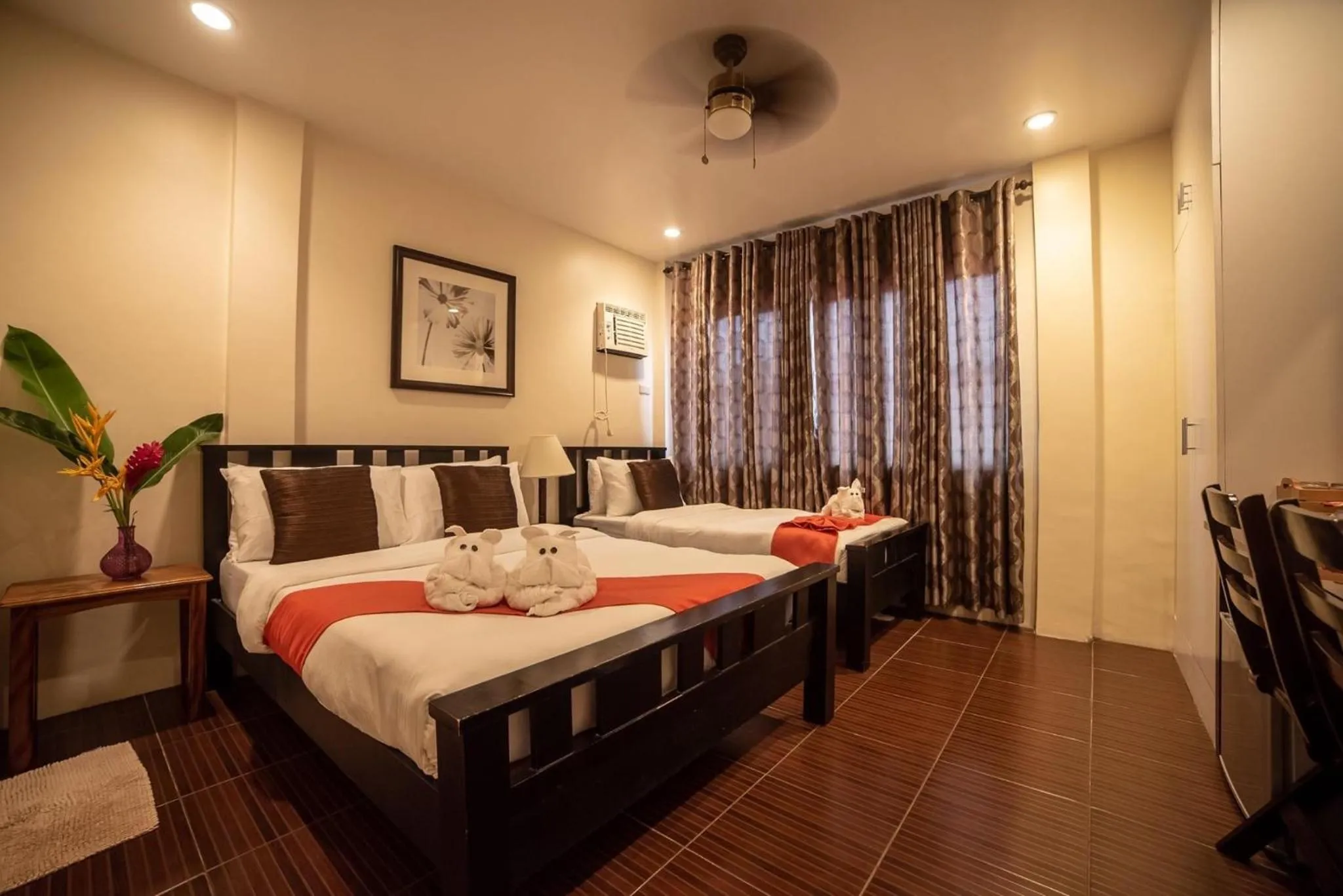 Bed in Amboy Hometel