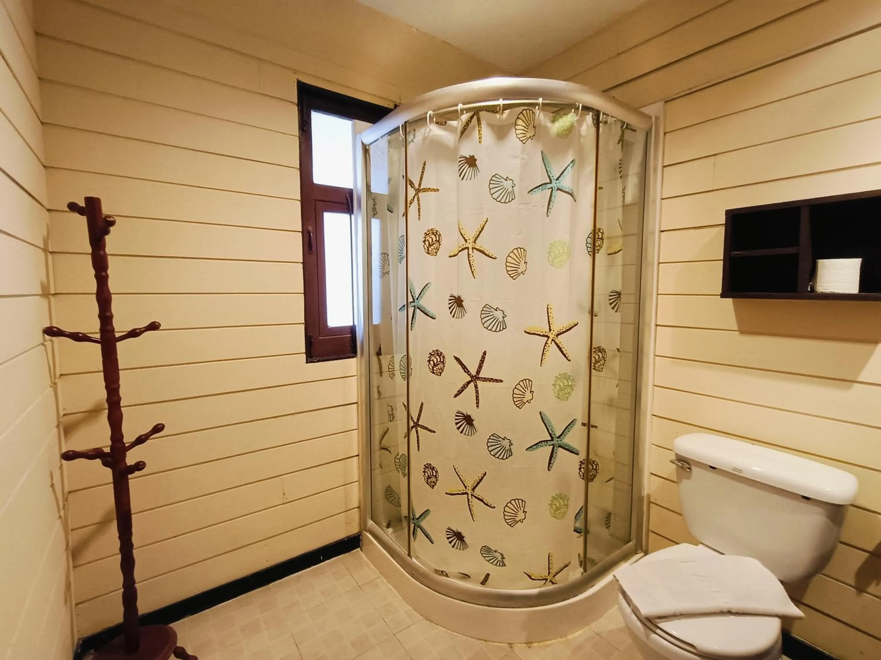 Shower in Inrawadee Resort