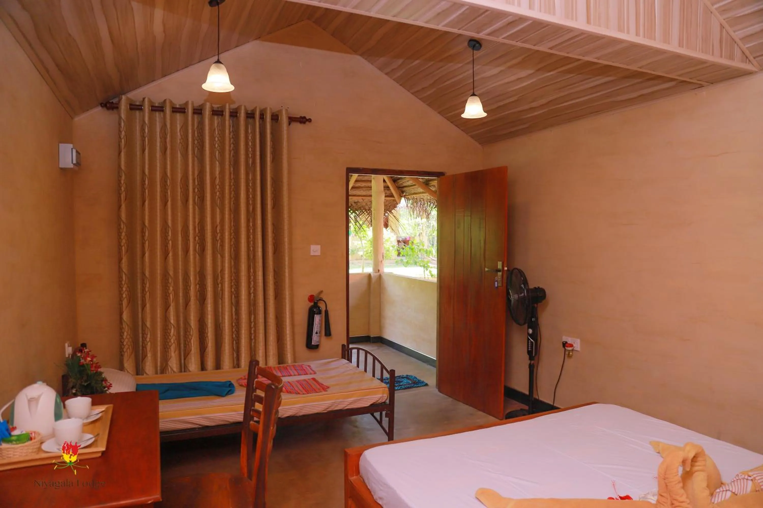 Bed in Hotel Niyagala Lodge Sigiriya