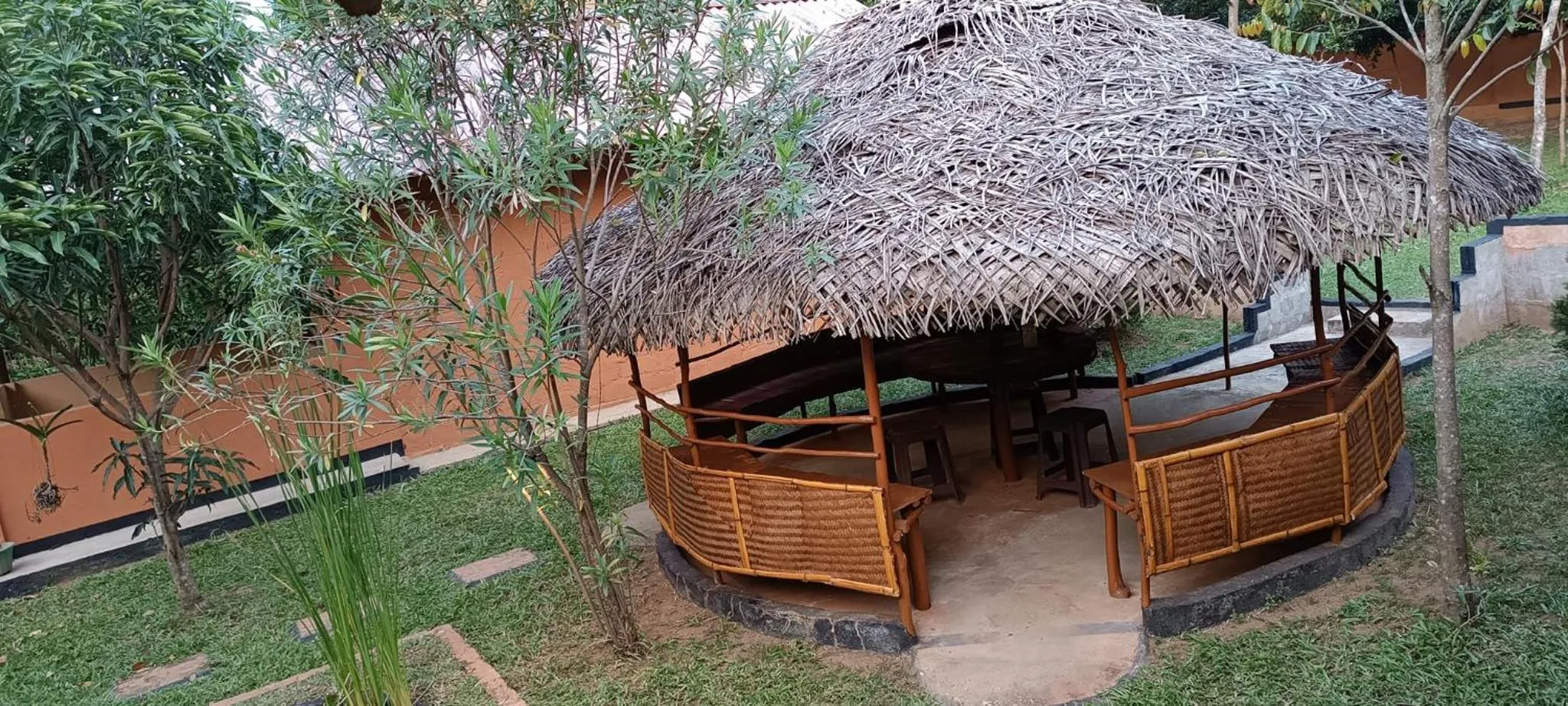 Spring in Hotel Niyagala Lodge Sigiriya