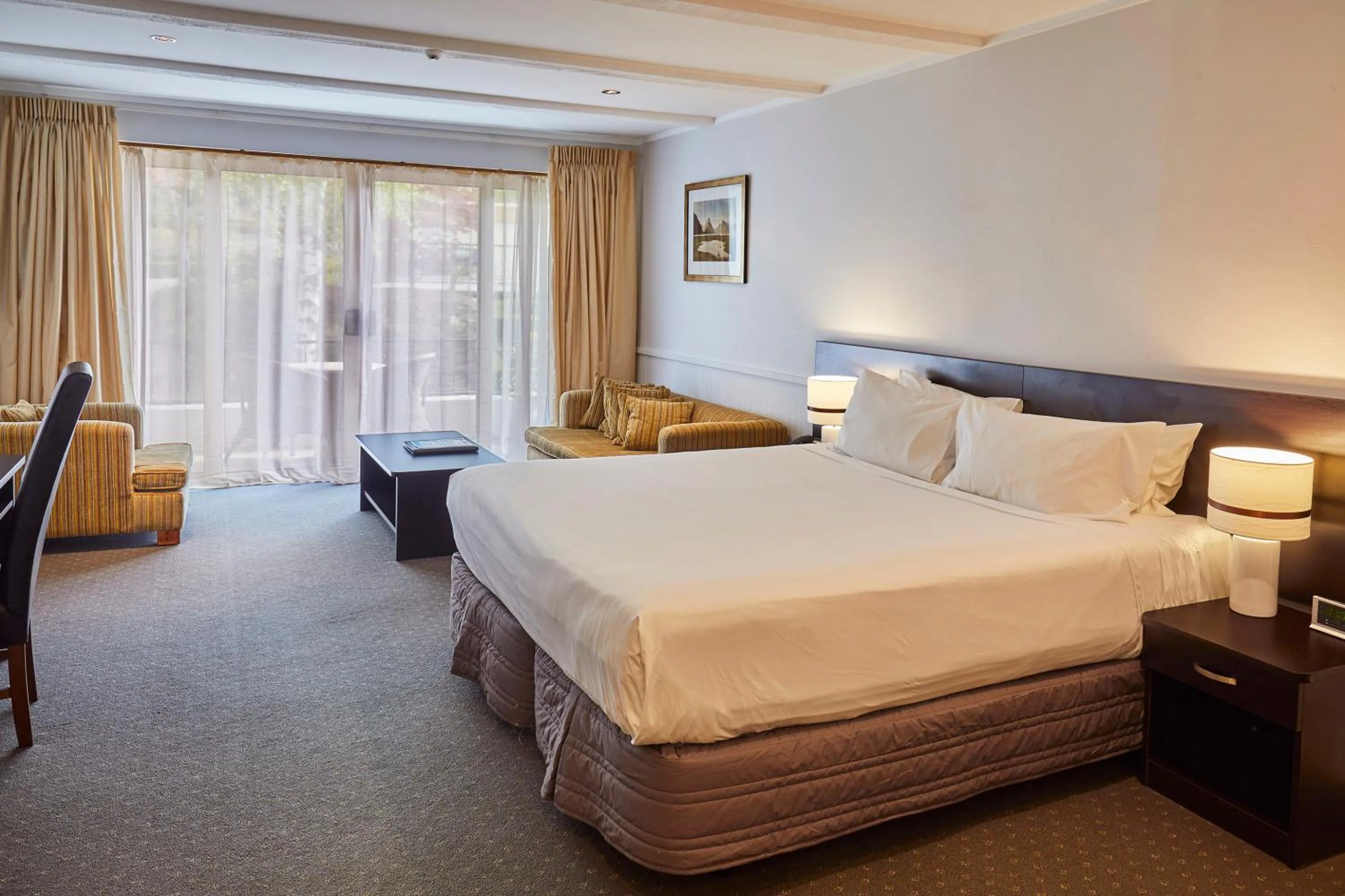 Bedroom in Nugget Point Hotel