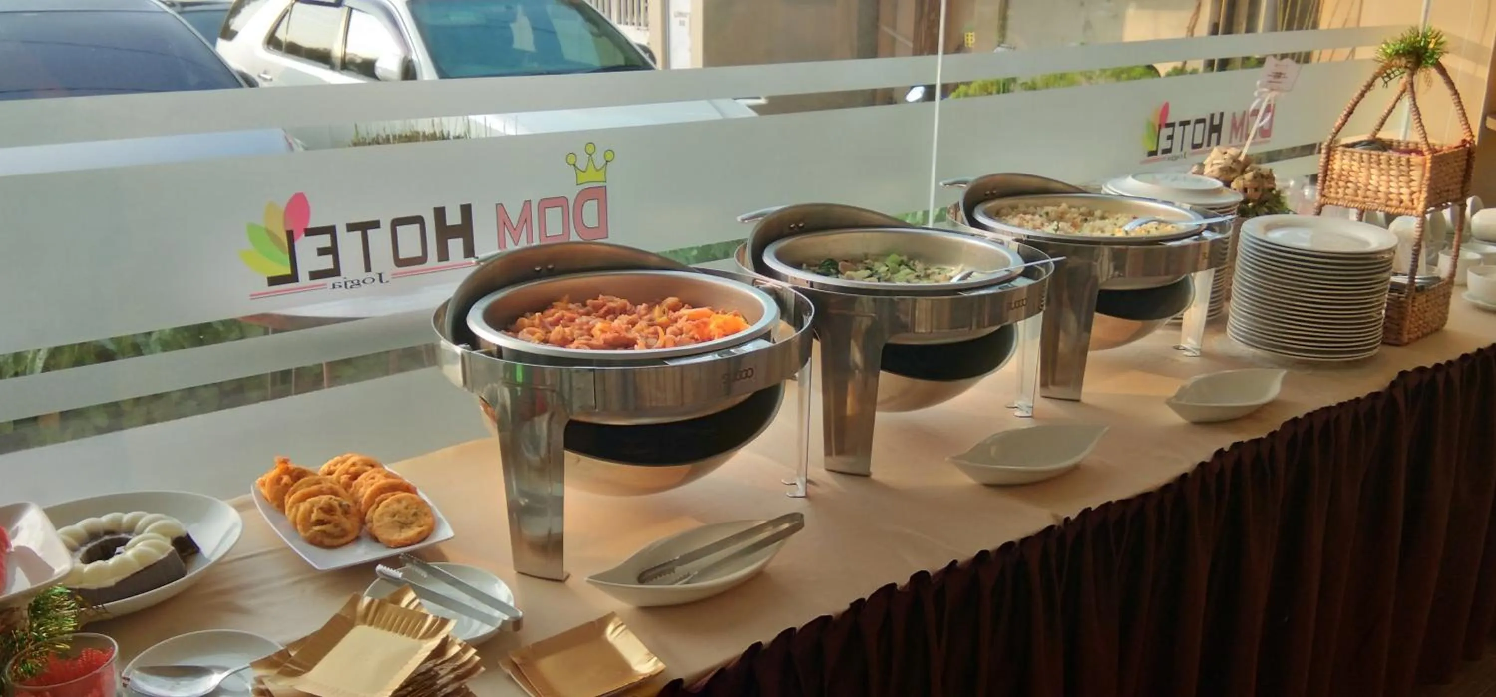 Restaurant/places to eat in DOM Hotel Jogja