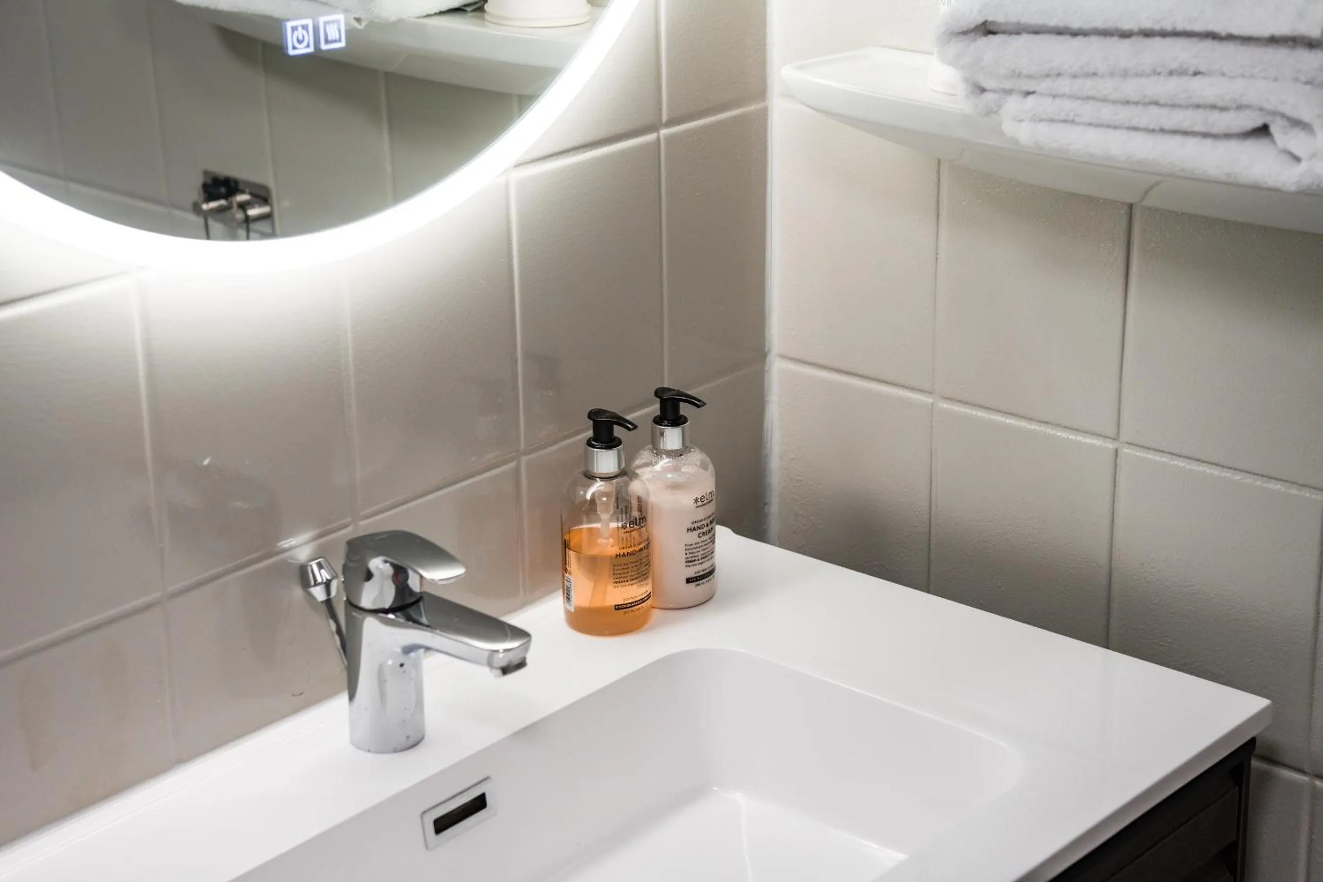 Bathroom in Sundvolden Hotel