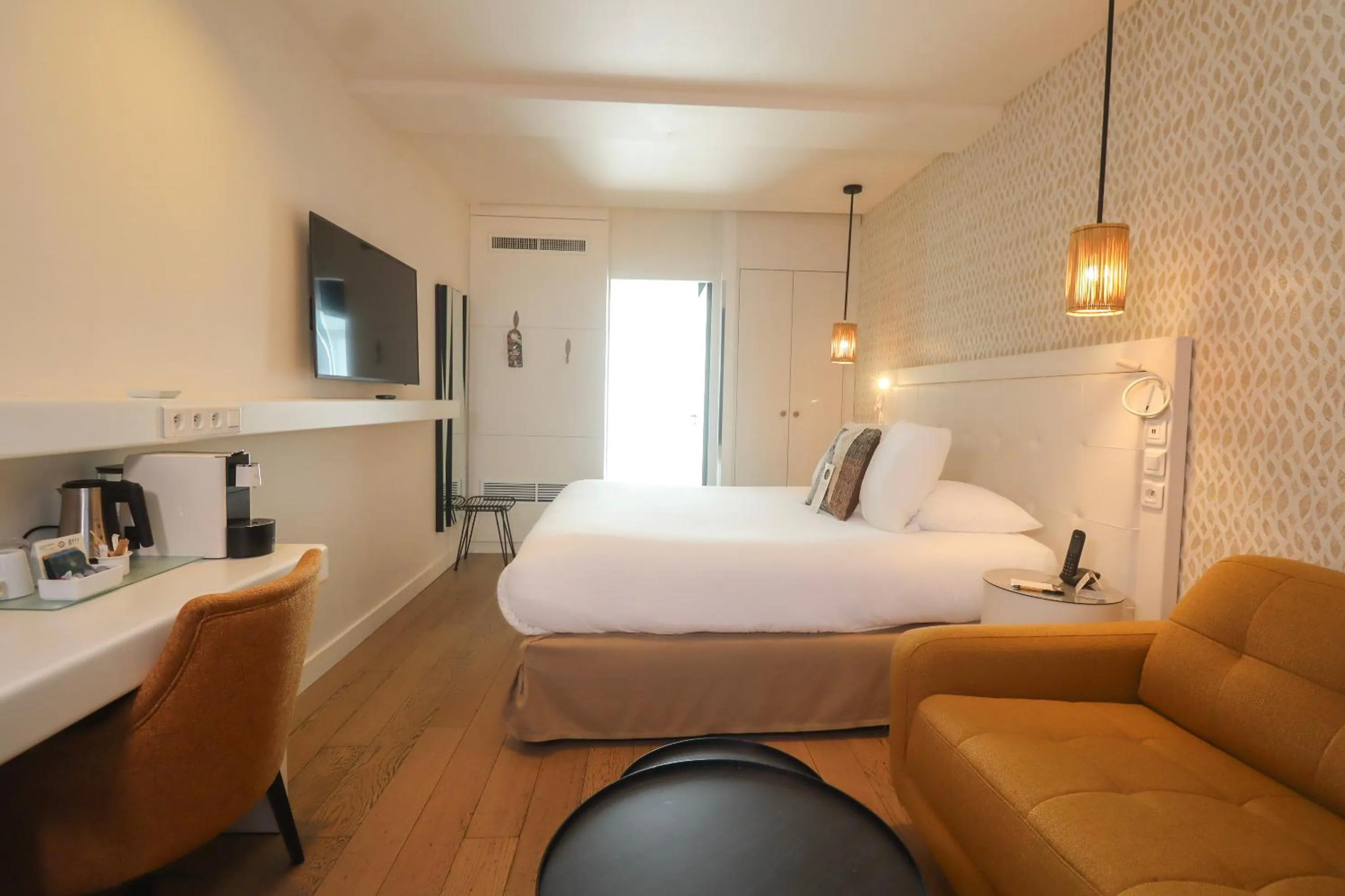 Bedroom, Bed in Boa Hotel - BW Signature Collection - Lille Centre Gares