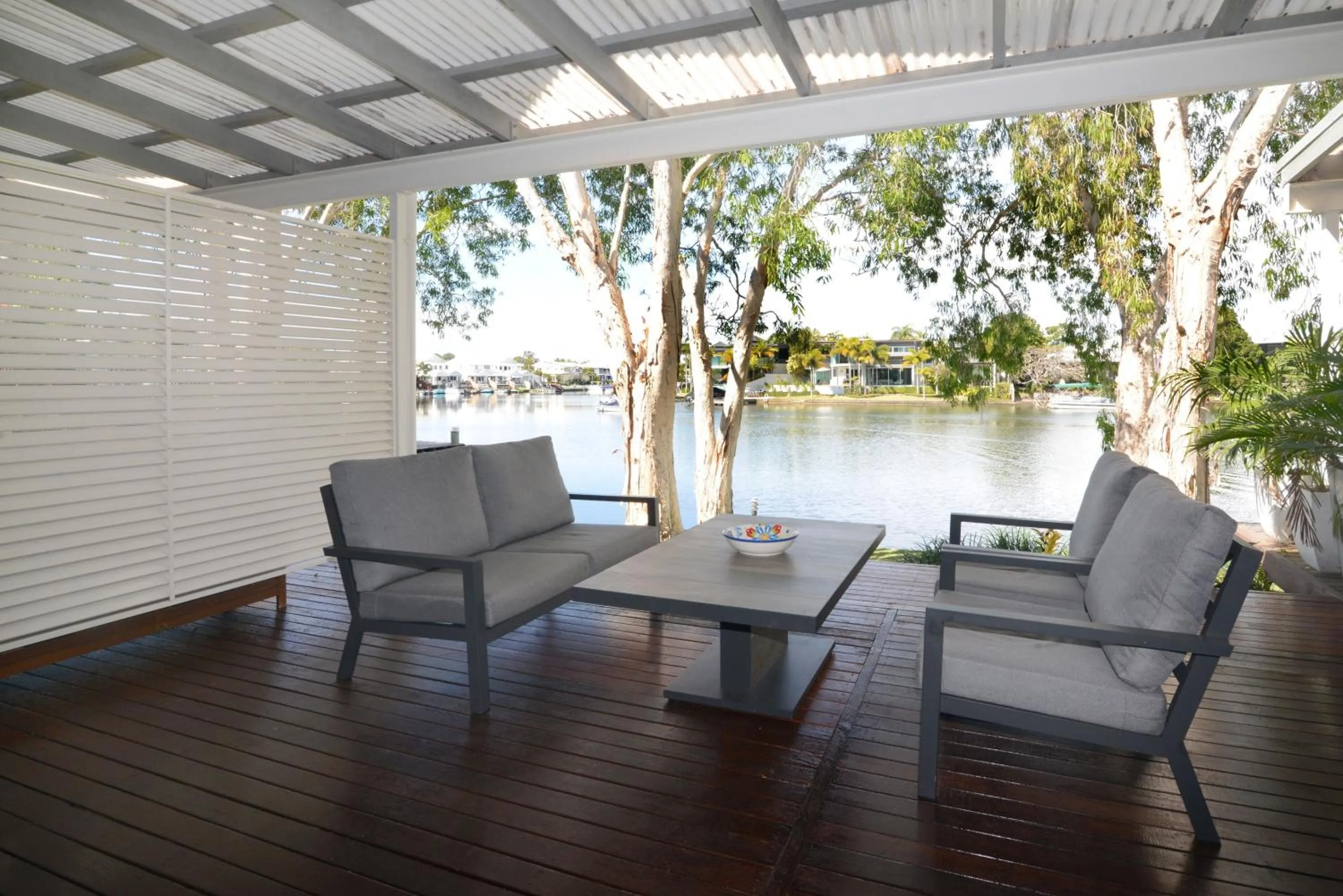 Noosa Entrance Waterfront Resort