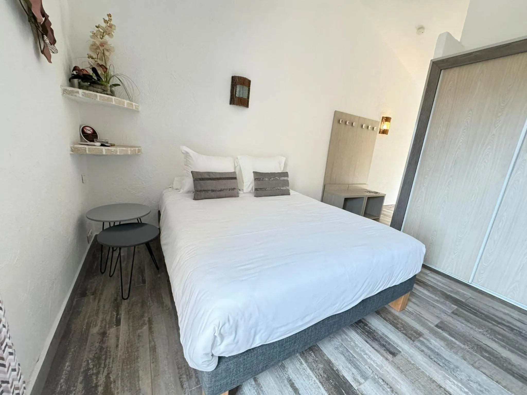 Bedroom, Bed in Résidence U Pirellu