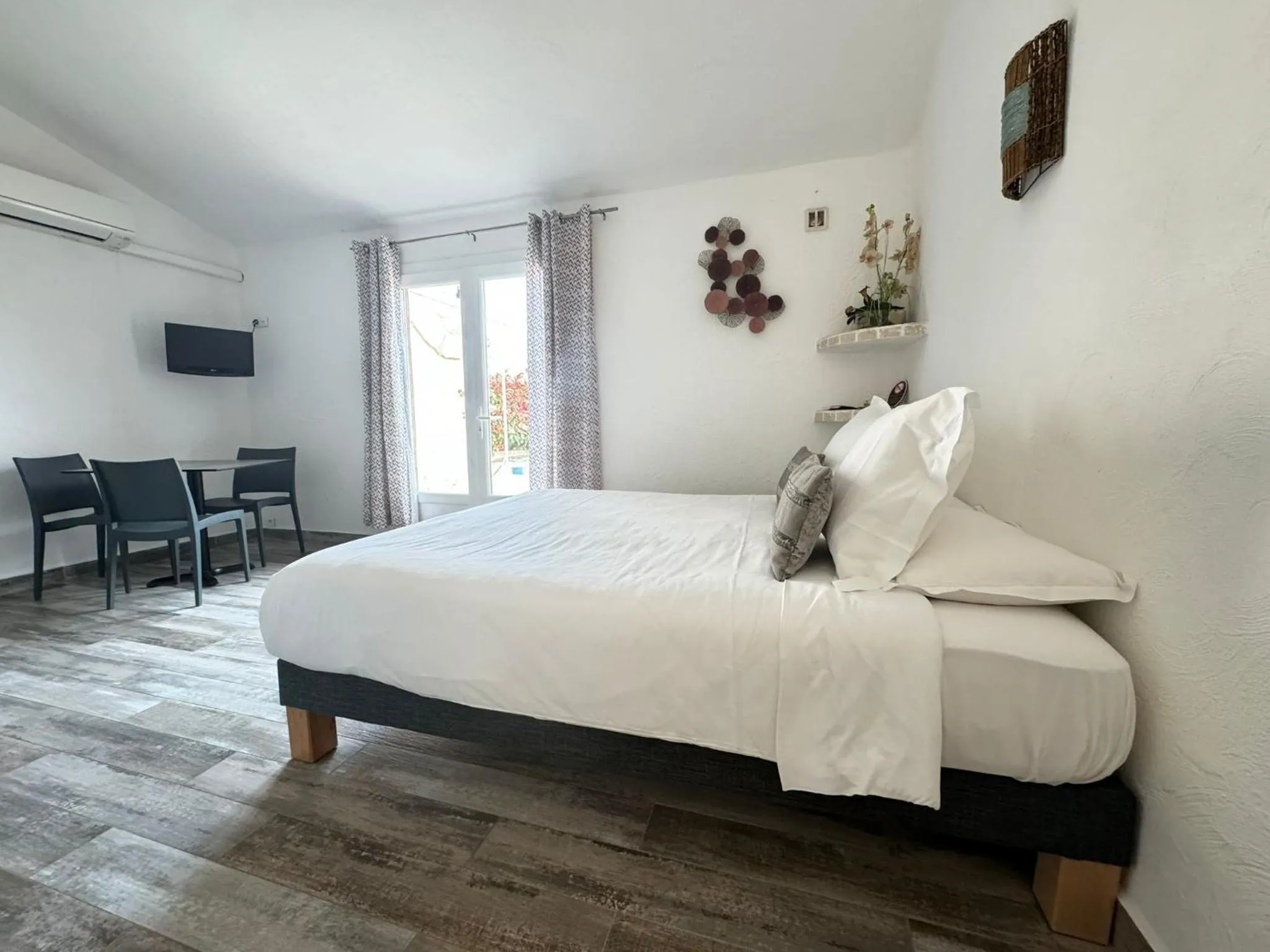 Bedroom, Bed in Résidence U Pirellu