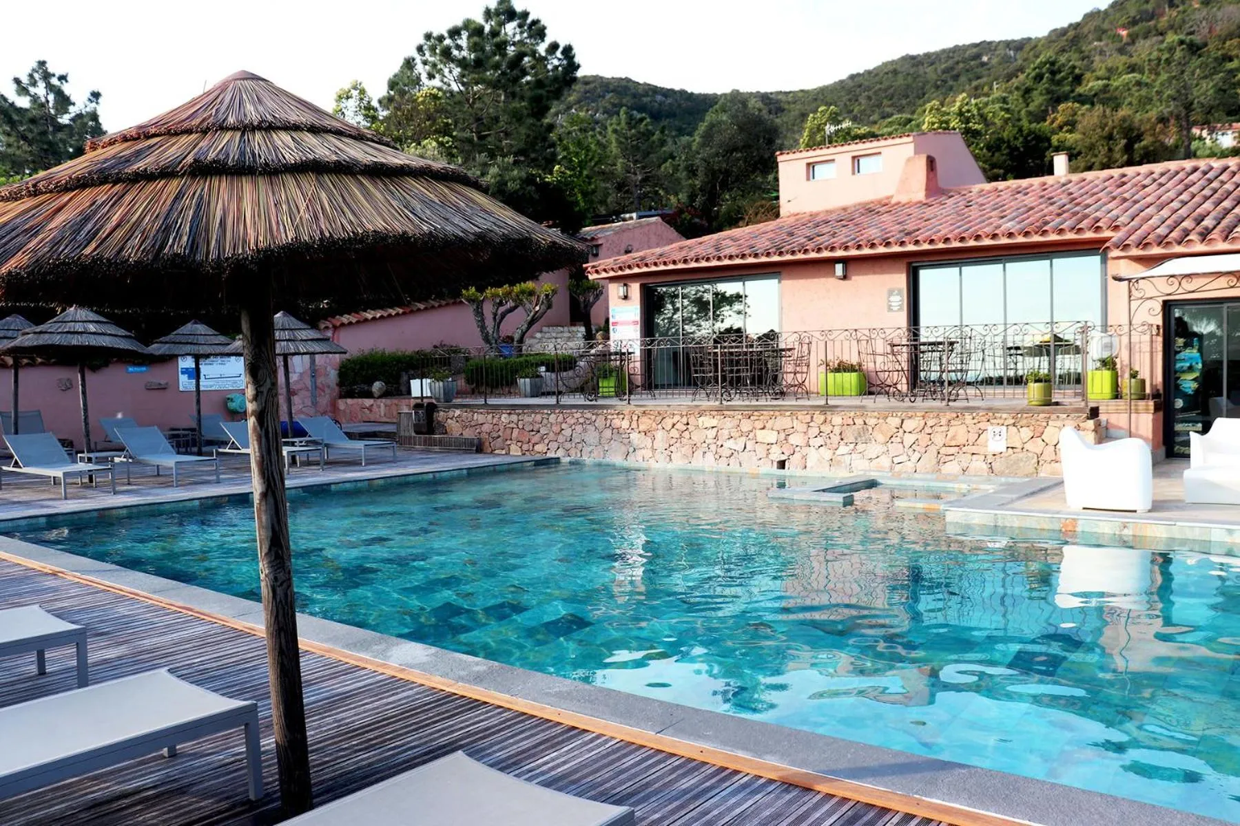 Swimming pool in Résidence U Pirellu