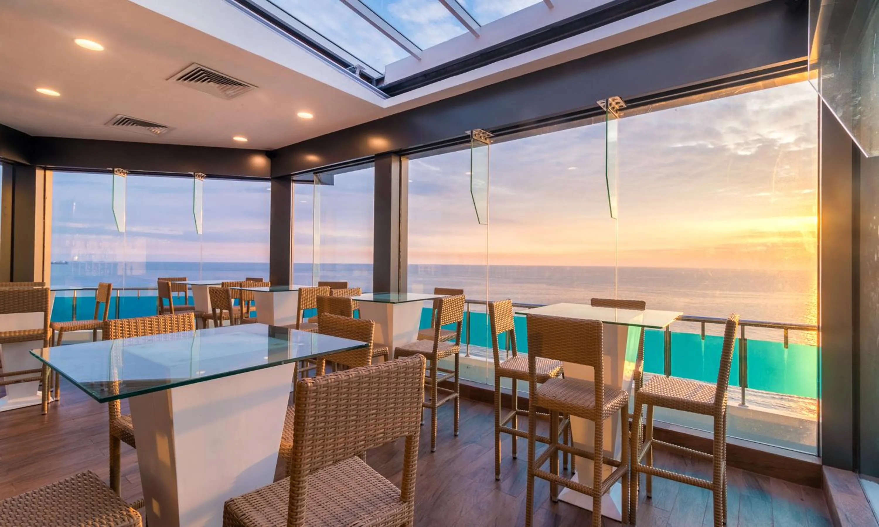 Banquet/Function facilities in Global Towers Hotel & Apartments