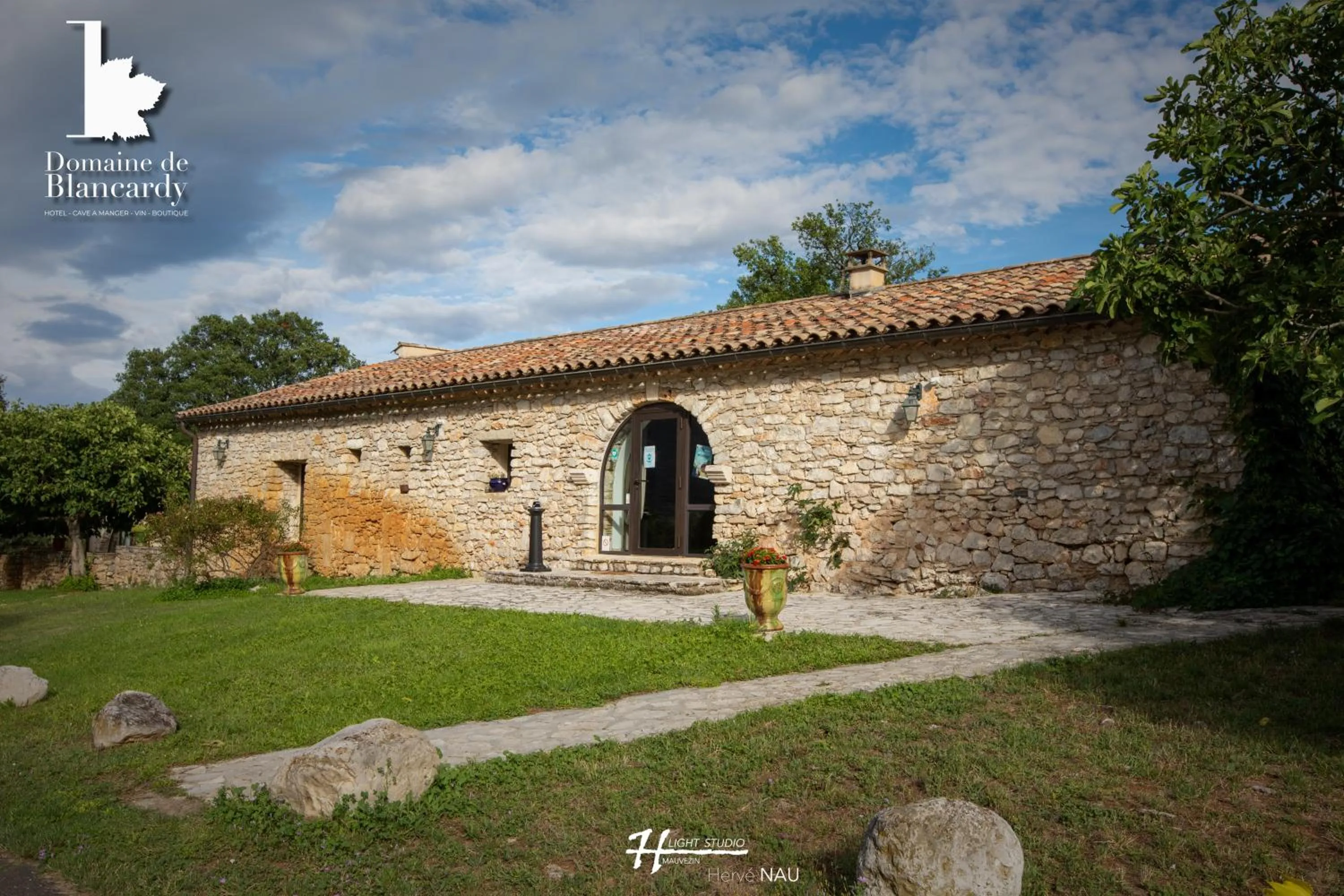 Property building in Domaine De Blancardy